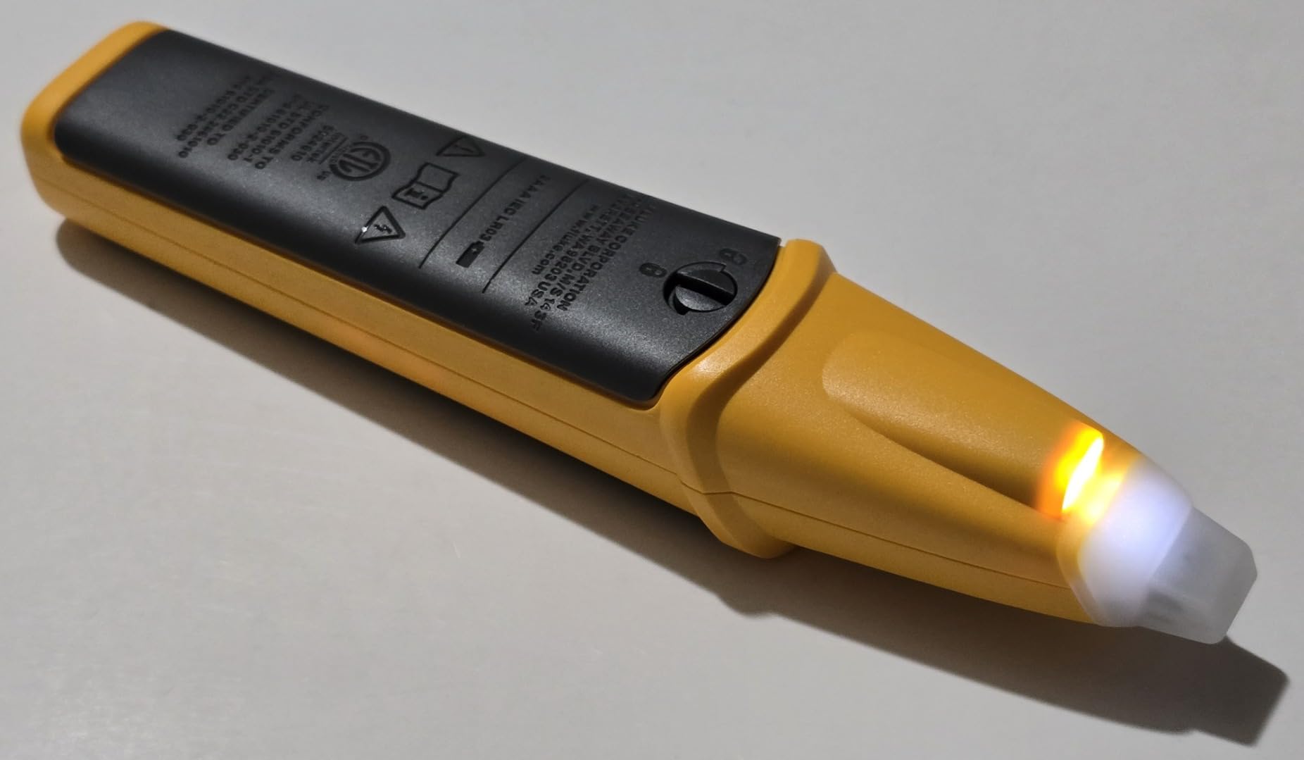 Fluke BK120 SmartTrace Breaker Finder and Socket Tester customer photo 2