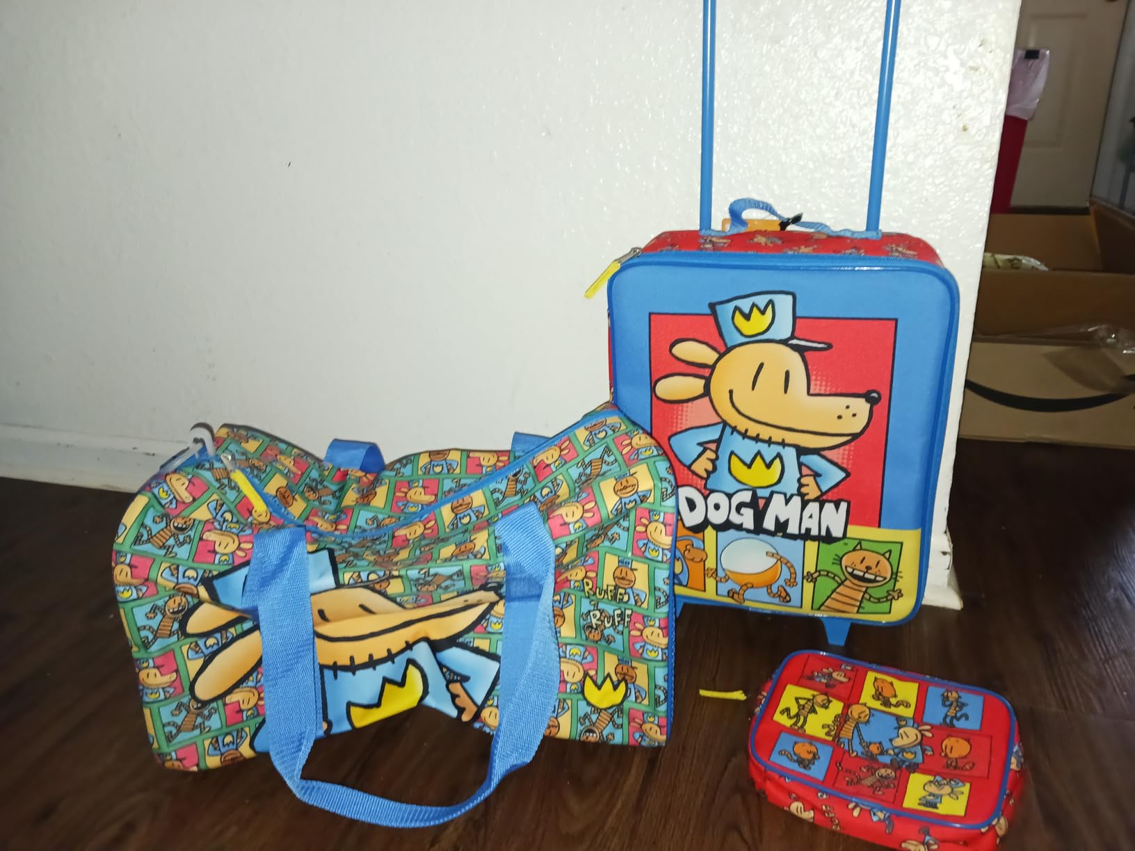 Moana Pua & Moana Tropical Print Youth 4-Piece Carry On Luggage Travel Set customer photo 1