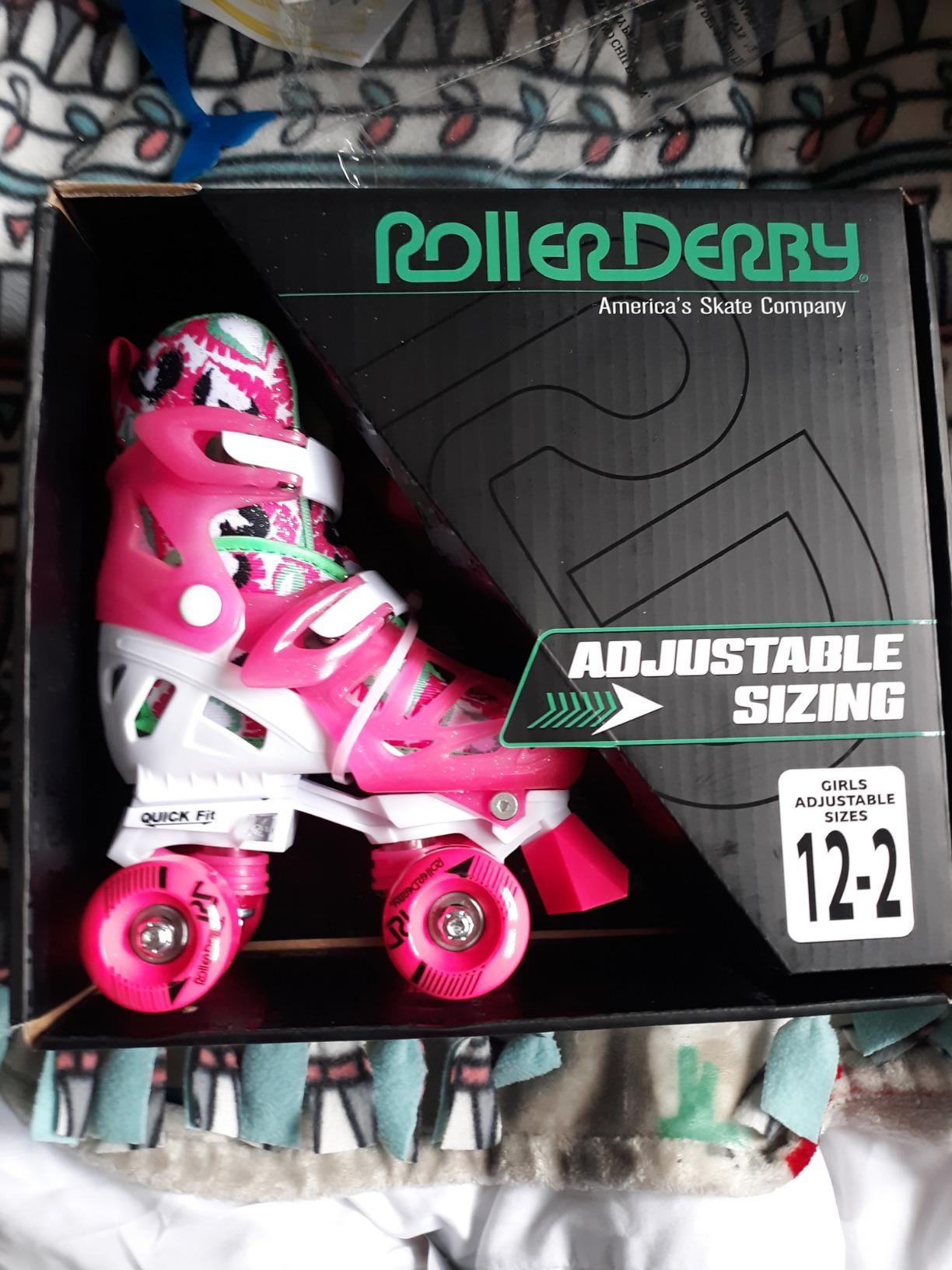 Roller Derby Trac Star Adjustable Skates for Kids, Beginners customer photo 2