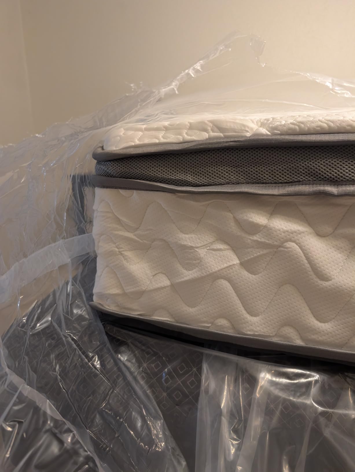SLEEP100 Firm Queen Mattress 10 Inches - Luxury Cooling Hybrid Bed Mattress in a Box with Lumbar & Shoulder Support, Hotel Collection for Pain Relief - Fiberglass Free - 365 Night Trial customer photo 1