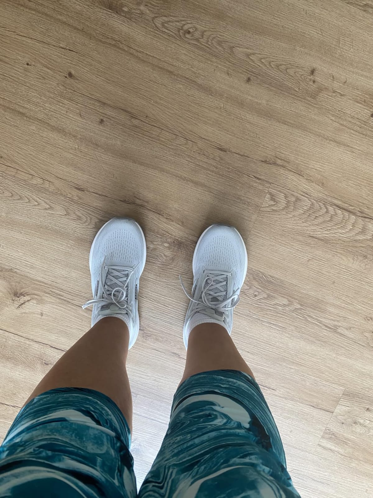 Brooks Women’s Revel 8 Running Shoe customer photo 1