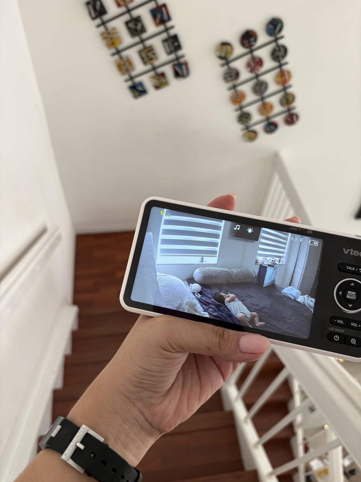 VTech Smart WiFi Baby Monitor - See Your Baby at Home or from Anywhere, 2K Camera, 5.5