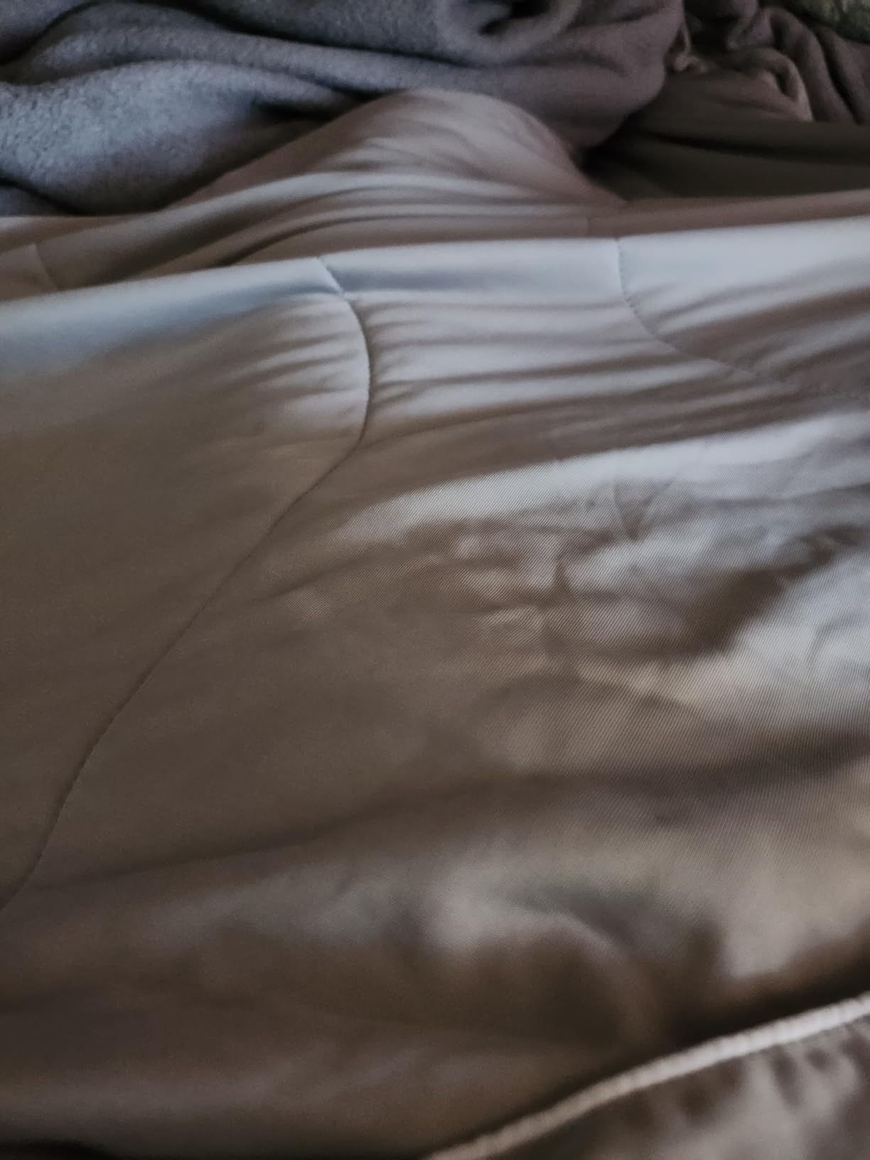 DOWNCOOL Cooling Comforter Queen Size,Grey Cooling Blanket for Hot Sleeper customer photo 1