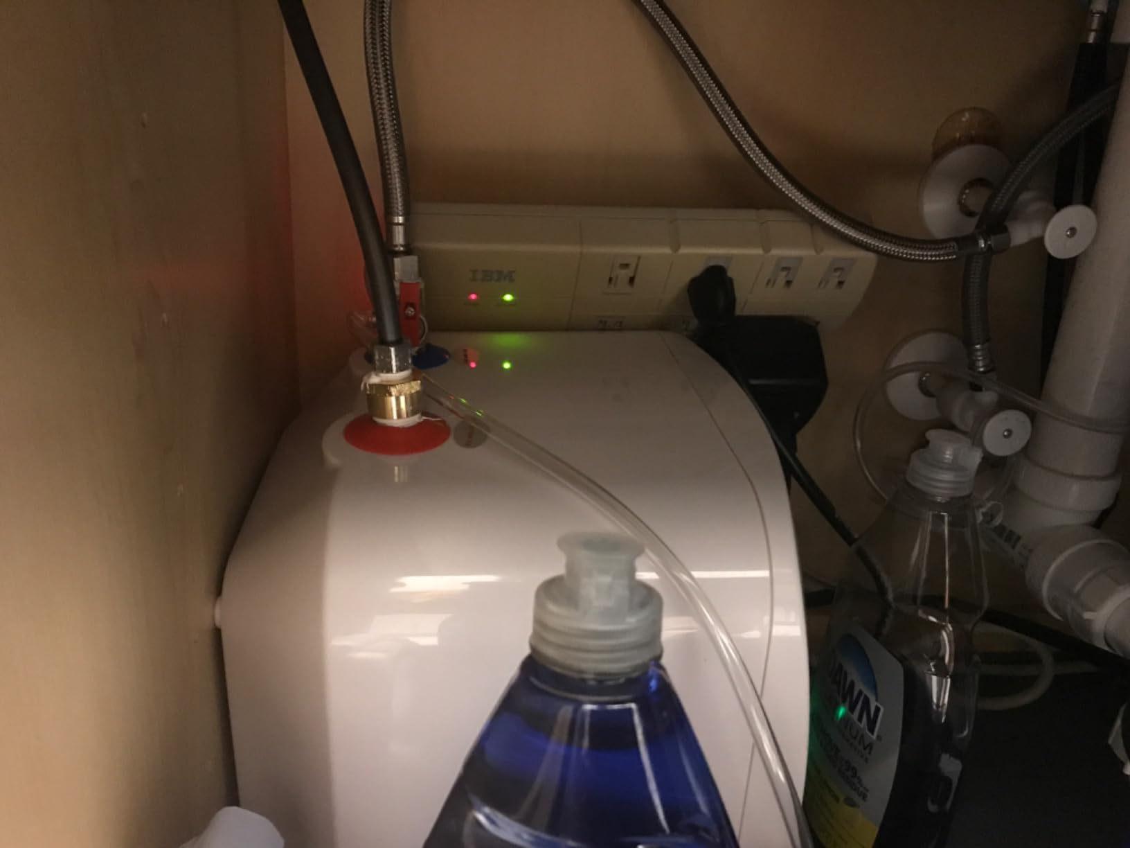 2.5 Gallon Mini Tank Water Heater Under Sink Hot Water 1500W 120V Water Heaters for RV Kitchen RV 1/2”NPT Stainless Steel Hose 3-way Fitting White customer photo 2