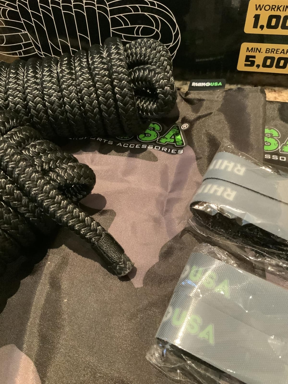 Rhino USA 1/2