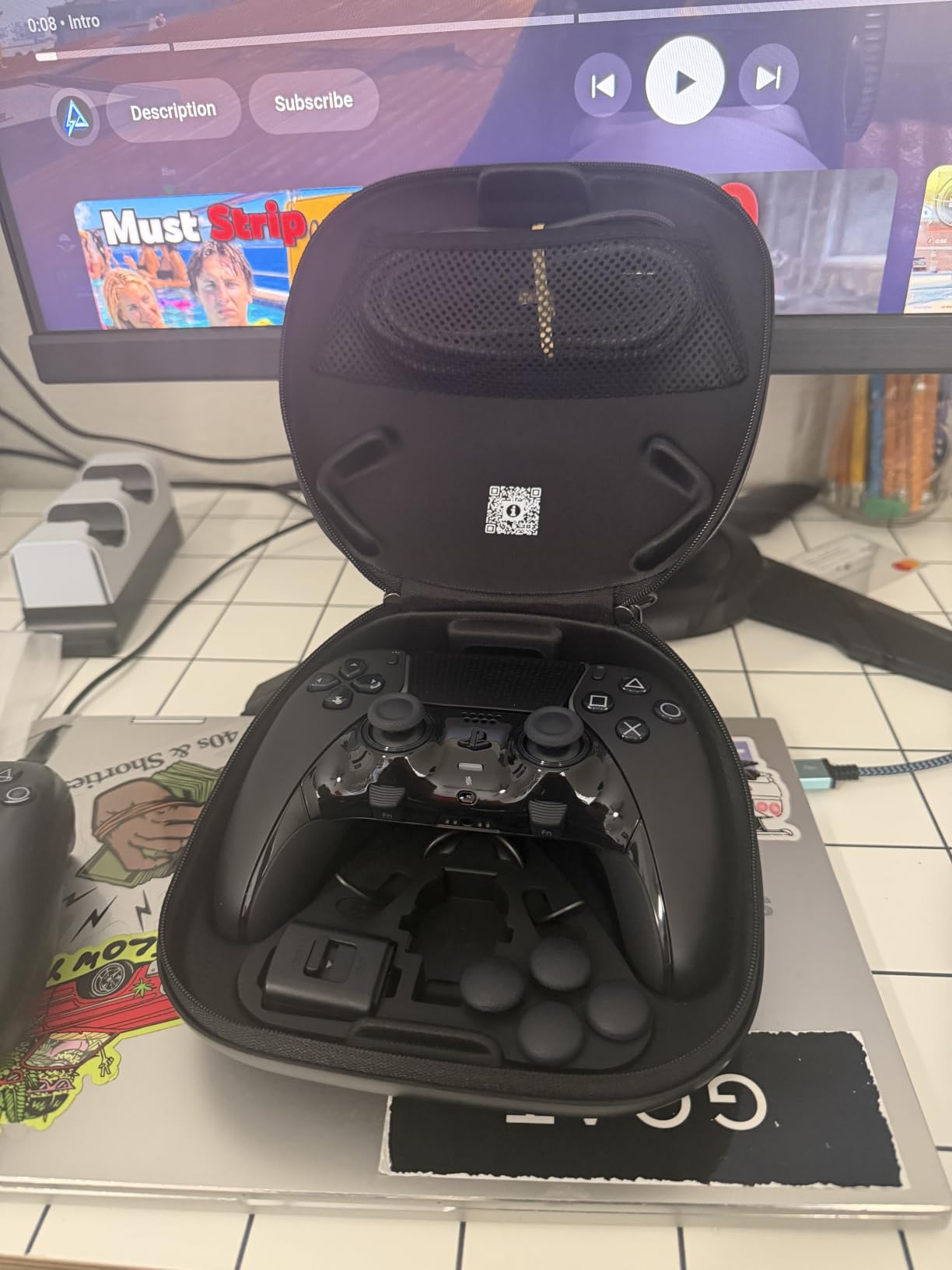 PlayStation DualSense Edge Wireless Controller - Midnight Black customer photo 1