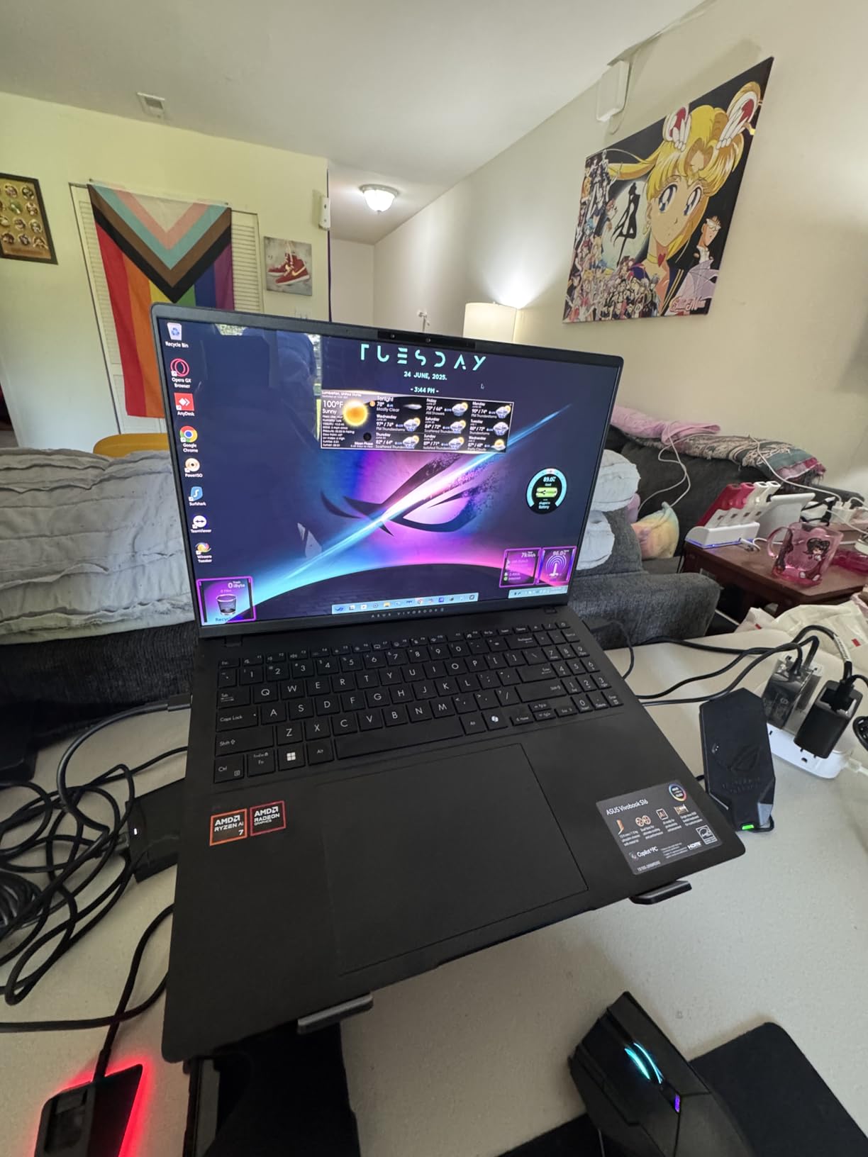 ASUS Vivobook S16 Laptop, Copilot+ PC, AMD Ryzen AI 7 350 with XDNA NPU, 16GB Memory, 1TB SSD, Neutral Black, M5606KA-DS76 customer photo 1