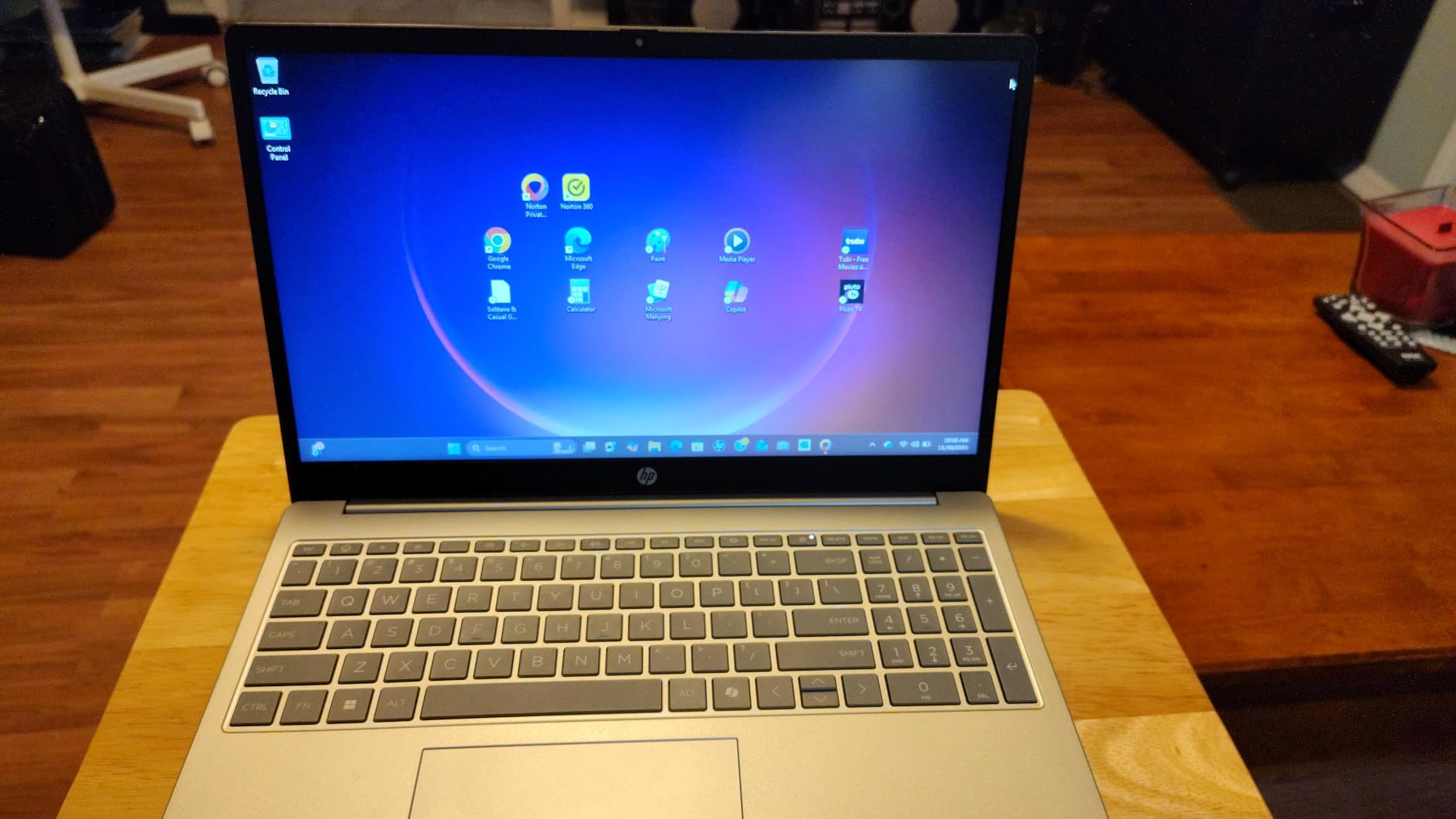 HP 15.6 inch Laptop, HD Touchscreen Display, AMD Ryzen 3 7320U, 8 GB RAM, 256 GB SSD, AMD Radeon Graphics, Windows 11 Home, Natural Silver, 15-fc0399nr customer photo 1