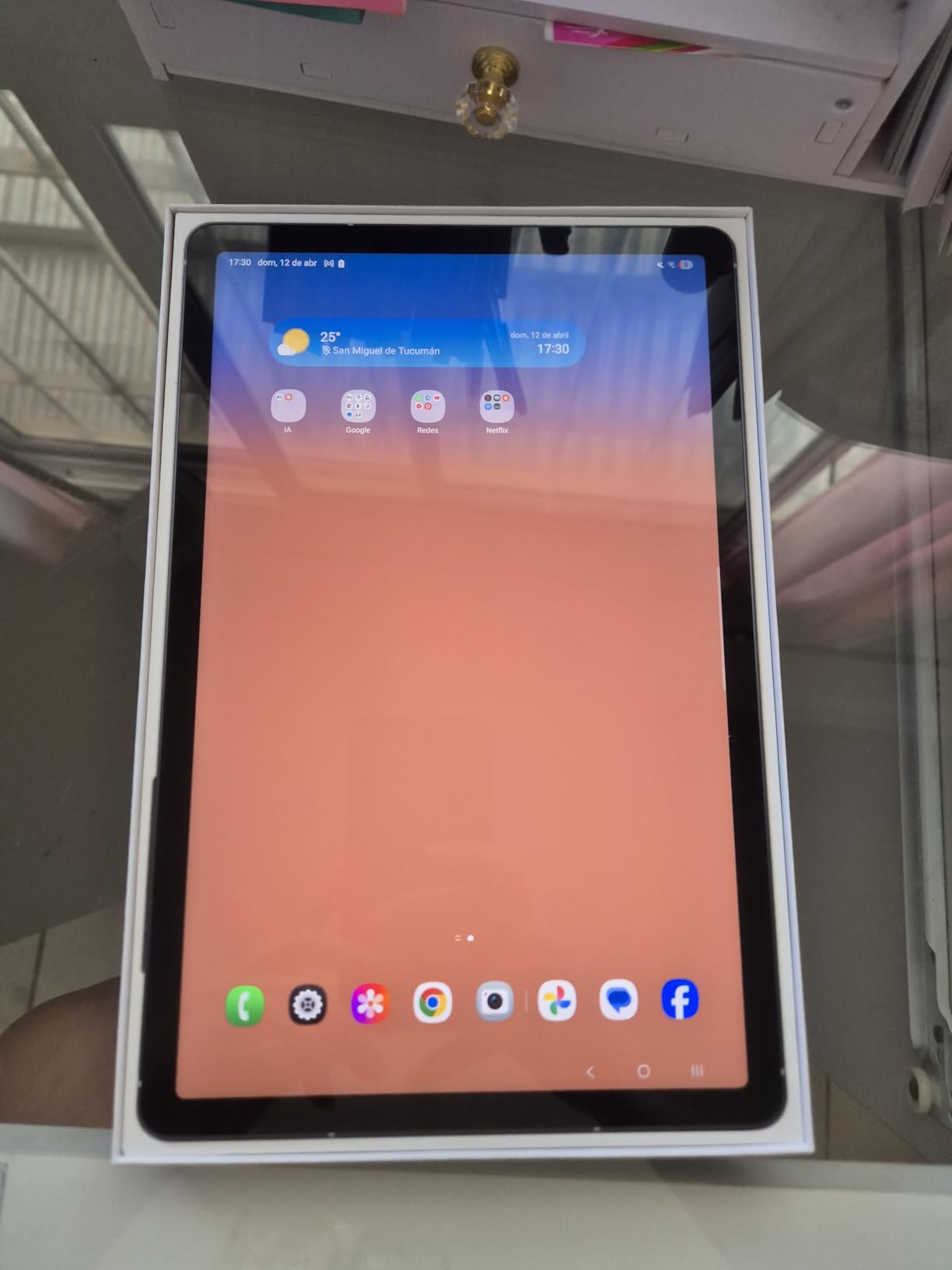 Samsung Galaxy Tab S10 FE w/S-Pen | 128GB, 8GB RAM, Wi-Fi Only | 10.9” LCD, WiFi 6E Android 15 Tablet, 4K Camera | International Model X520 | 25W Fast Charger Bundle (Gray) customer photo 2