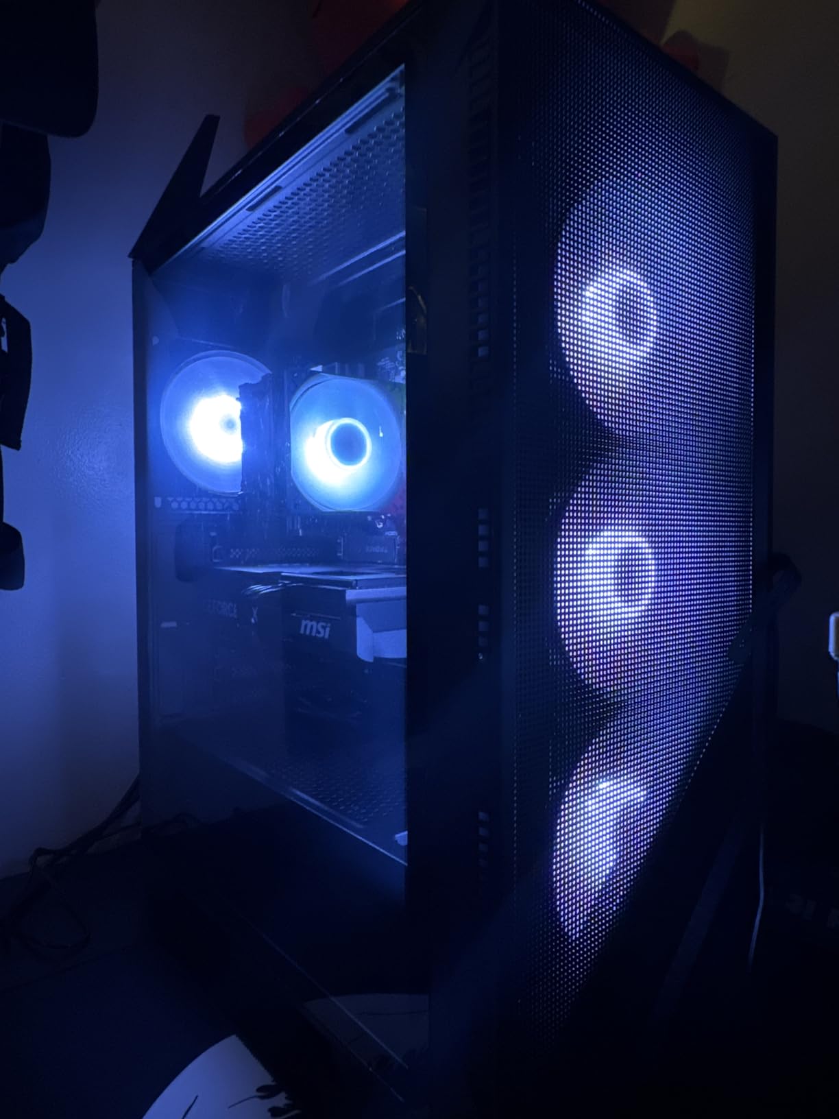 msi Codex Z2 Gaming Desktop, AMD R7-8700F, RTX 5070, 32GB DDR5, 2TB SSD | NVIDIA GeForce RTX 5070, USB Type-C, VR-Ready, Windows 11 Home. Model A8NVP-436US customer photo 1