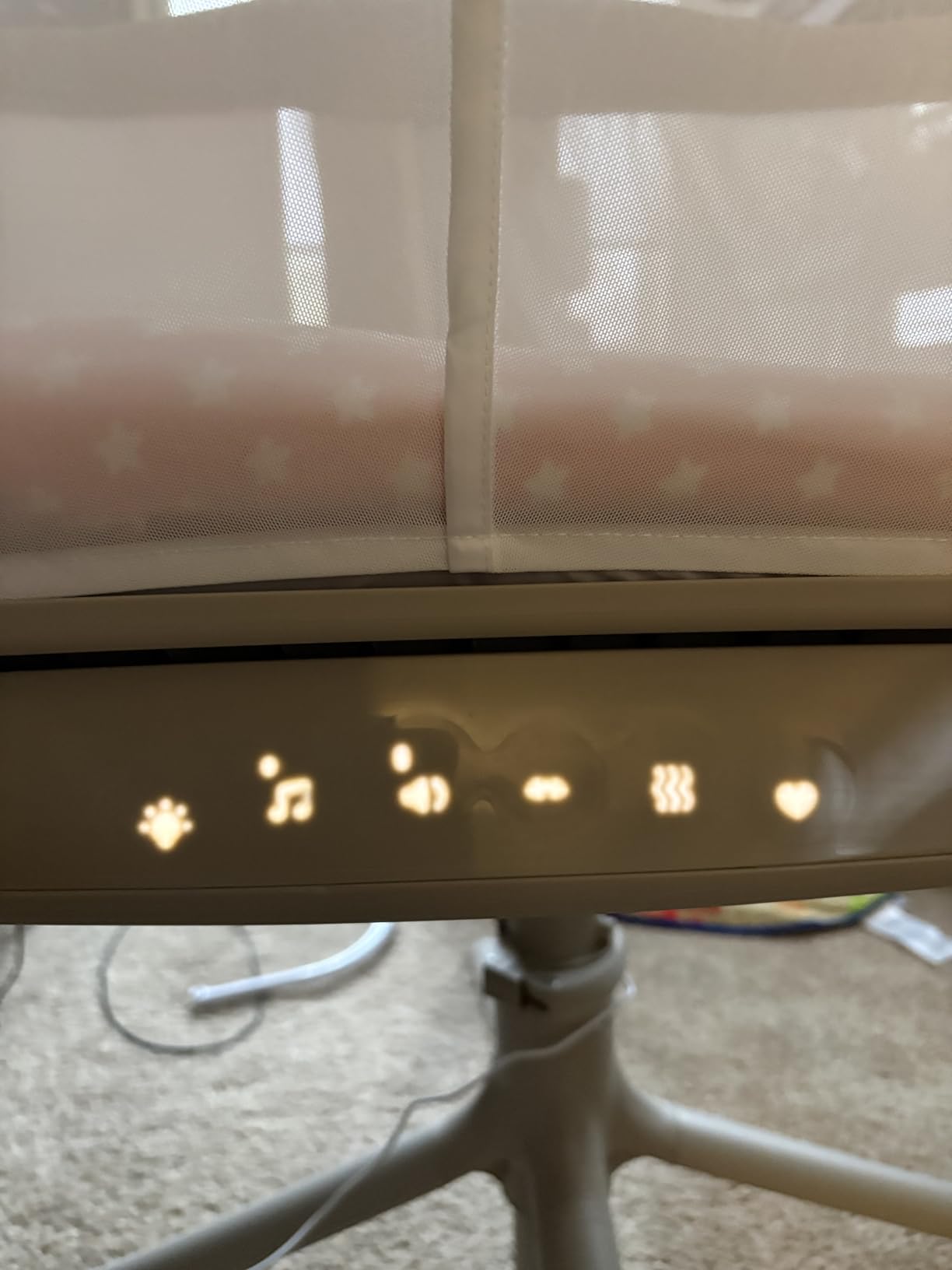 HALO BassiNest Connected Swivel Sleeper 3.0 Smart Bassinet | AutoSoothe, 360° Swivel, Cry Detection, Rocking, Vibration & Soothing Sounds, Easy Lowering Wall for Postpartum Recovery customer photo 2