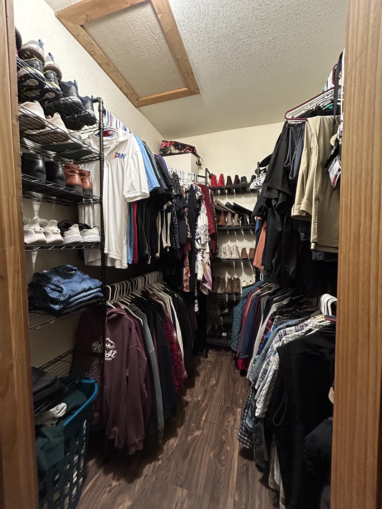 ONBRILL H3 Expandable Wall Mounted Closet System, Heavy Duty Clothing Rack | 5.4FT-8.1FT Closet Organizer with 4 Telescopic Rods & 6 Wire Shelves, Industrial Pipe Clothes Rack for Walk-in Closet, Black customer photo 1