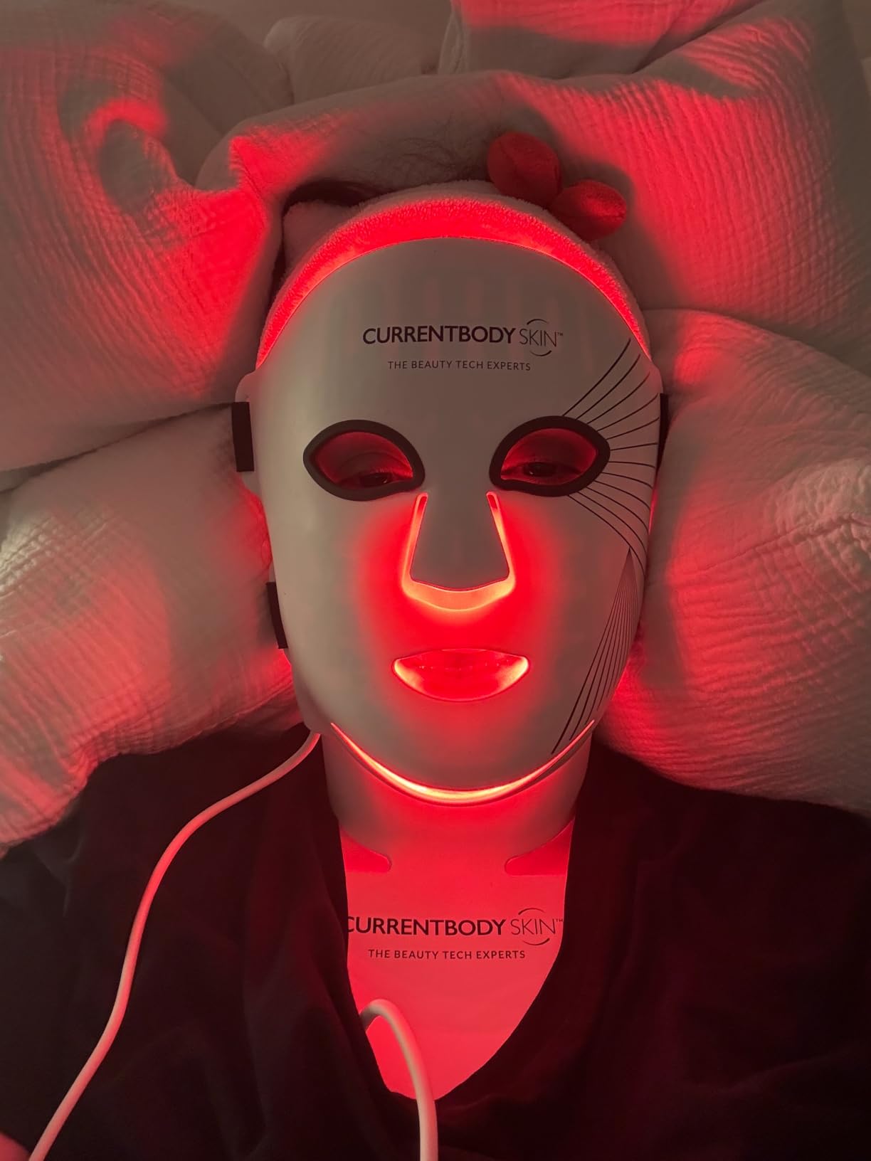 CurrentBody Skin LED Neck & Décolletage Mask: Series 2 | Advanced Anti-Aging for your Neck and Chest with Red and Near-Infrared Light Therapy customer photo 2
