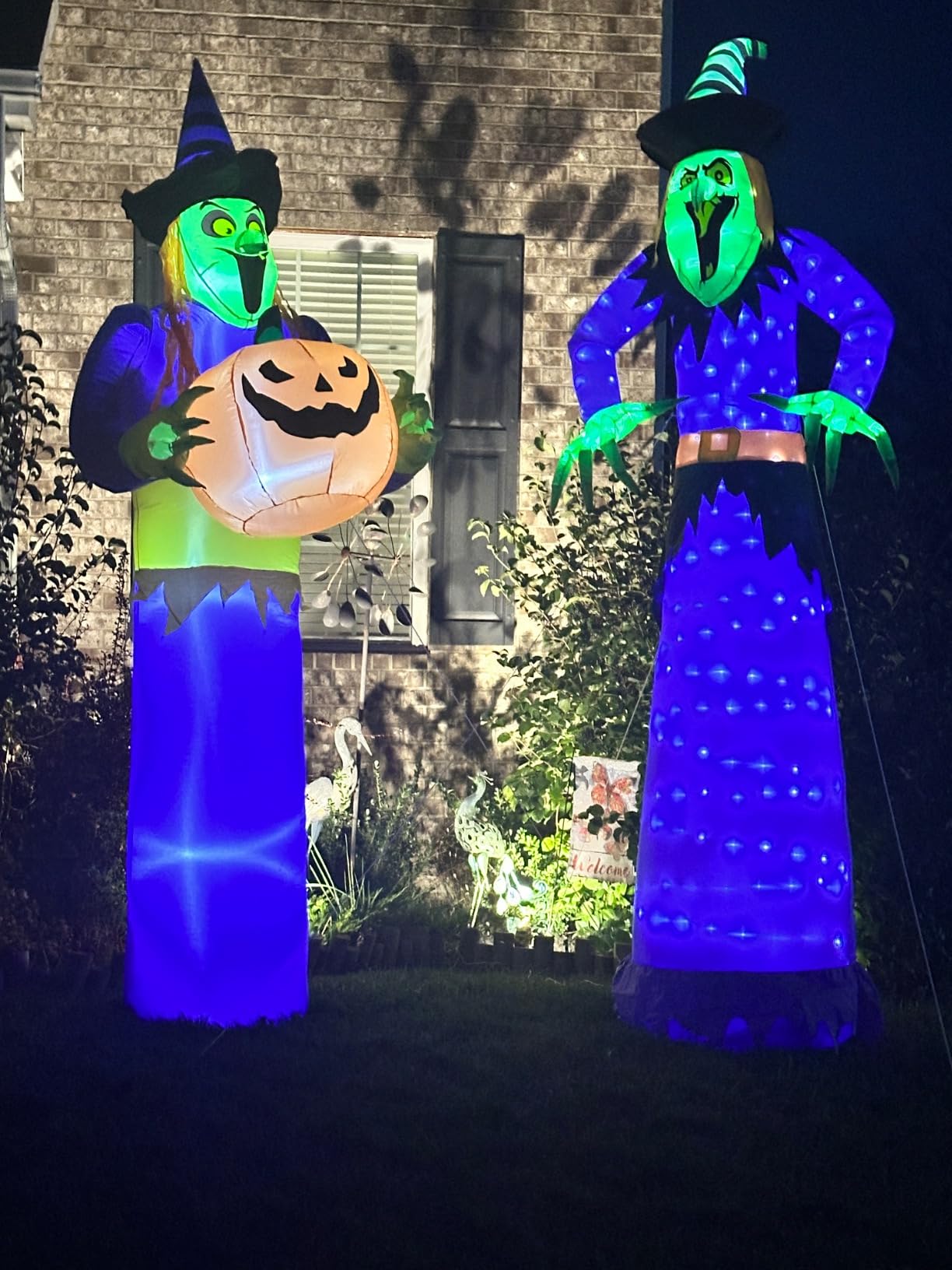 DomKom 8FT Thanksgiving Inflatables Outdoor Decorations, Four Gnomes Fall Blow up Built-in LED Lights for Yard Autumn Holiday Harvest Decor customer photo 1