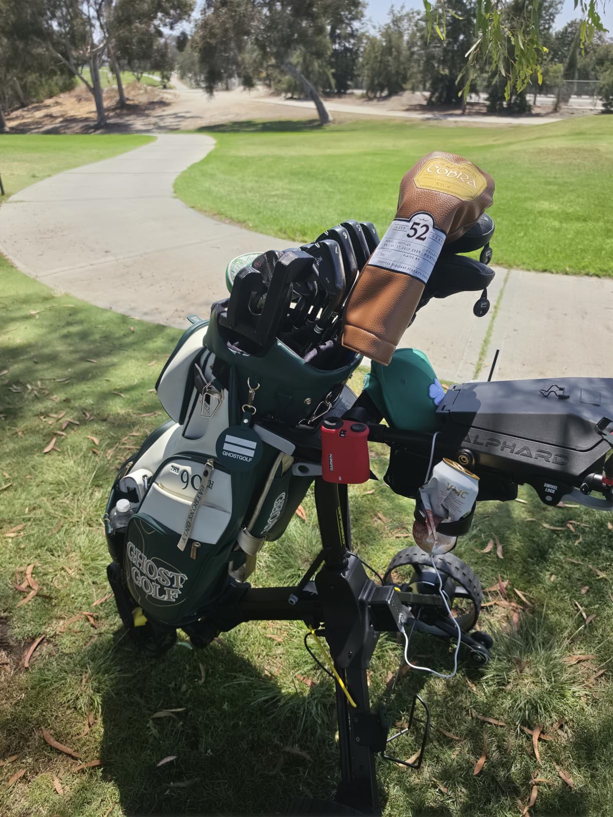 Alphard Cybercart Electric Golf Cart - Remote Control & Compact Folding - 6-Axis Gyro, 36 Holes Battery, Auto Brake, Magnetic Pad, Anti-tip Wheels, Cup & Umbrella Holder customer photo 1