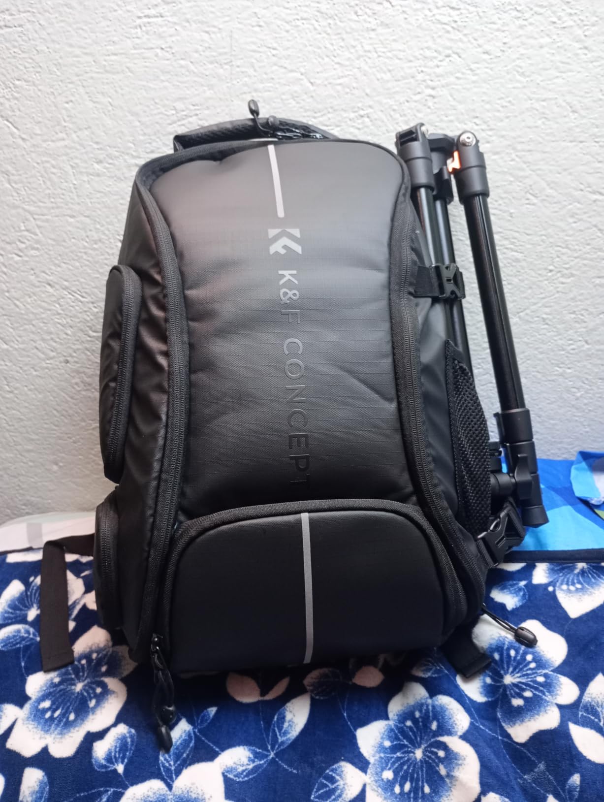K&F CONCEPT Camera Backpack, 25L Large Capacity Camera Bag for Photographers | Raincover, 15.6 Inch Laptop Compartment, Compatible for Canon/Nikon/Sony/DJI Mavic Drone, B10 customer photo 1