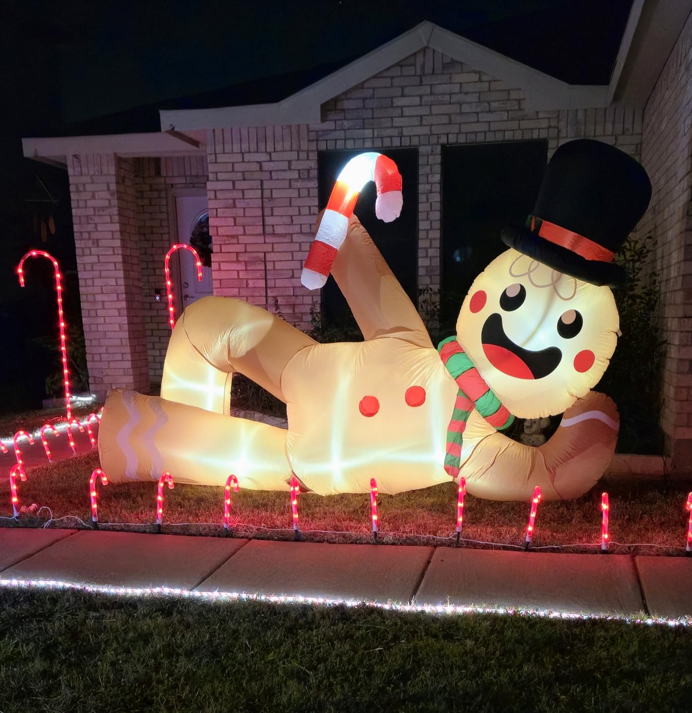 EAONE 7FT Christmas Inflatable Nativity Scene Outdoor Decorations, Christmas Blow Ups Yard Decorations Nativity Sets with 1.5 Meter String Lights for Garden Lawn Xmas Holiday Decor customer photo 1