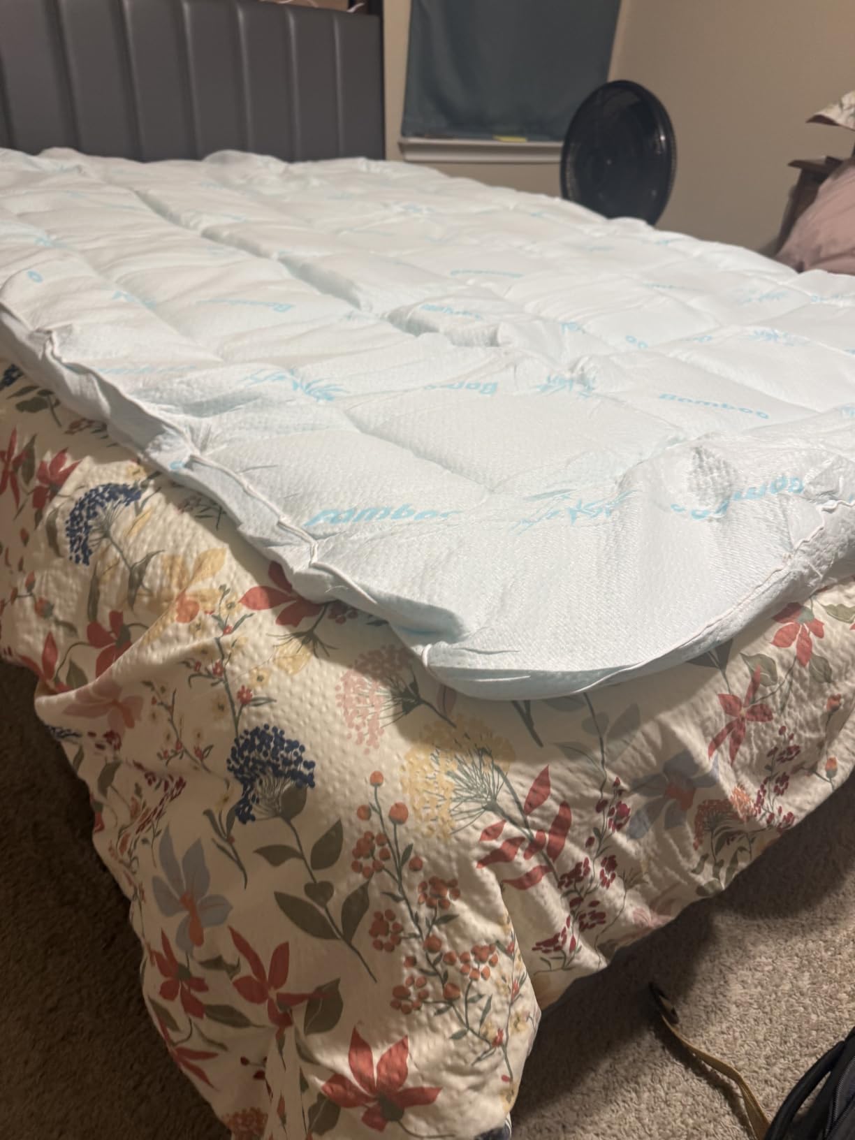 Favorland Mattress Topper Queen Size - Cooling Extra Thick Breathable Viscose Made from Bamboo Mattress pad - Soft Quilted Fitted Mattress Cover with 900 GSM Down Alternative Fill (8-21”Deep Pocket) customer photo 2