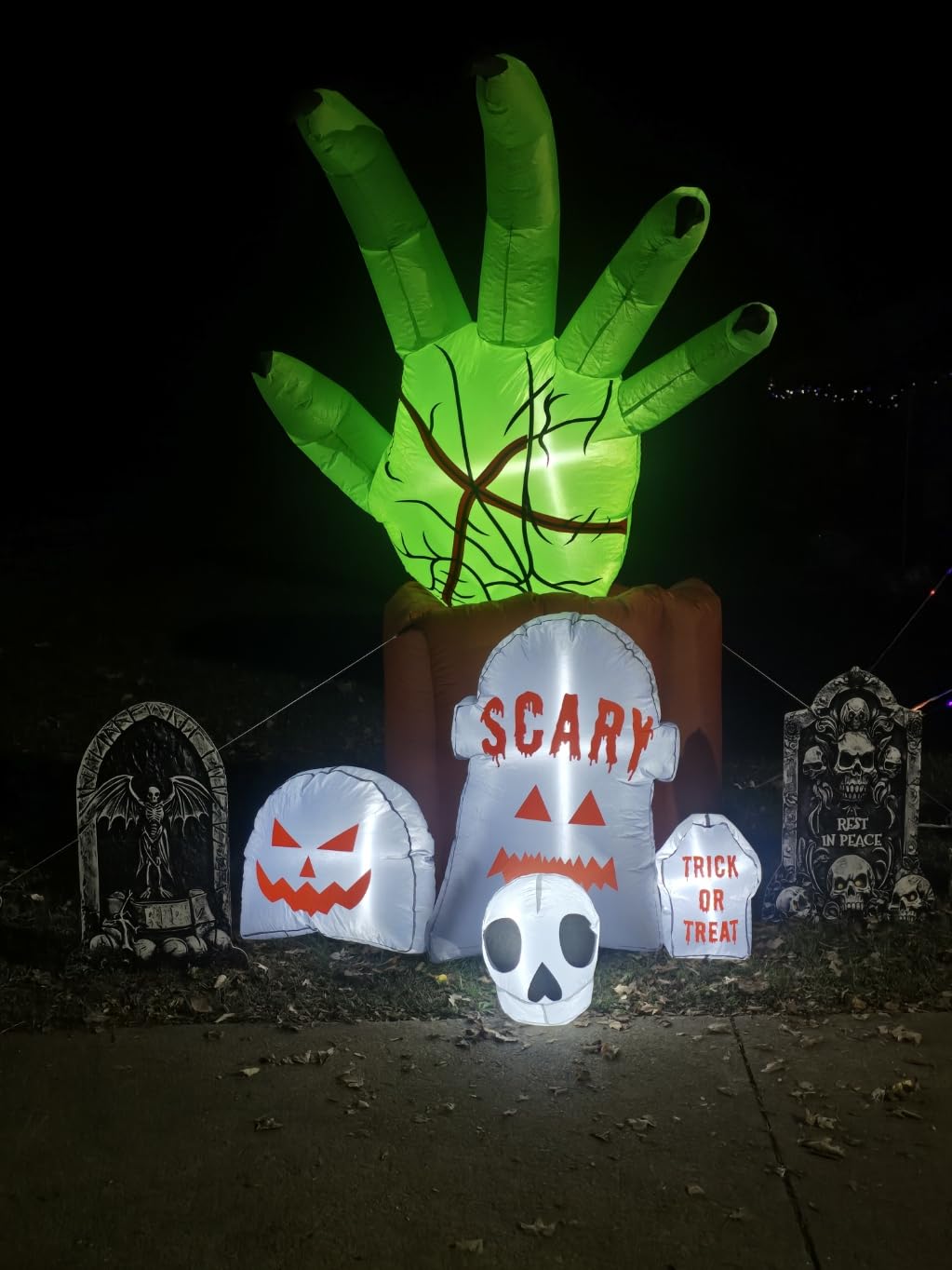 Garma 8.6 FT Halloween Inflatables Outdoor Animated Zombie Hand Yard Decor | Built-in LED Lights Up and Down Animatronic Blow Up Design for Garden Lawn, Halloween Party Yard Decorations customer photo 1