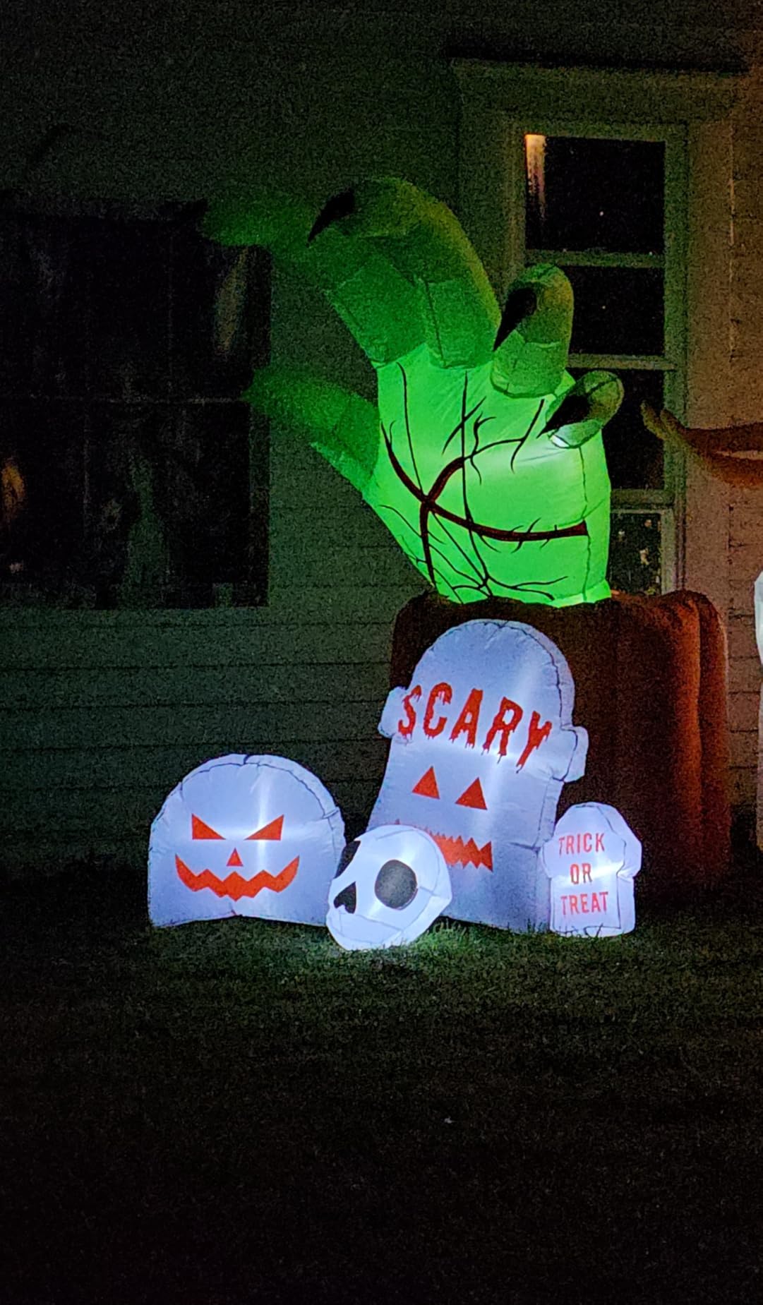 Garma 8.6 FT Halloween Inflatables Outdoor Animated Zombie Hand Yard Decor | Built-in LED Lights Up and Down Animatronic Blow Up Design for Garden Lawn, Halloween Party Yard Decorations customer photo 2