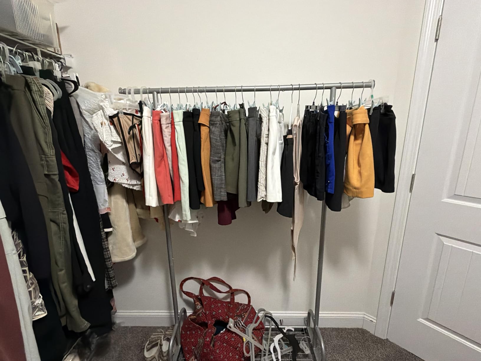 Sakugi Clothes Rack - Large-Capacity Clothing Racks for Hanging Clothes with Lockable Wheels, Space-Saving Metal Coat Rack for Bedroom, Laundry Room, Entryway, 45.6