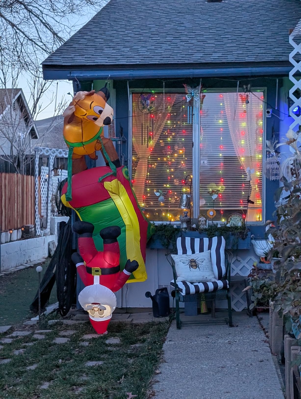 8.5 Ft Hanging Christmas Inflatable Outdoor Decoration, Blow Up Reindeer Pulling Santa Claus on Sleigh Built-in LED Light Christmas Roof Decorations Xmas Party Outside Indoor Balcony Tree Yard Garden customer photo 1