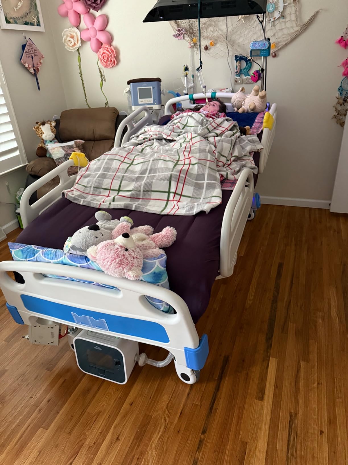 Real Relax 5 Function Full Electric Hospital Bed, Premium Hospital Bed, 4