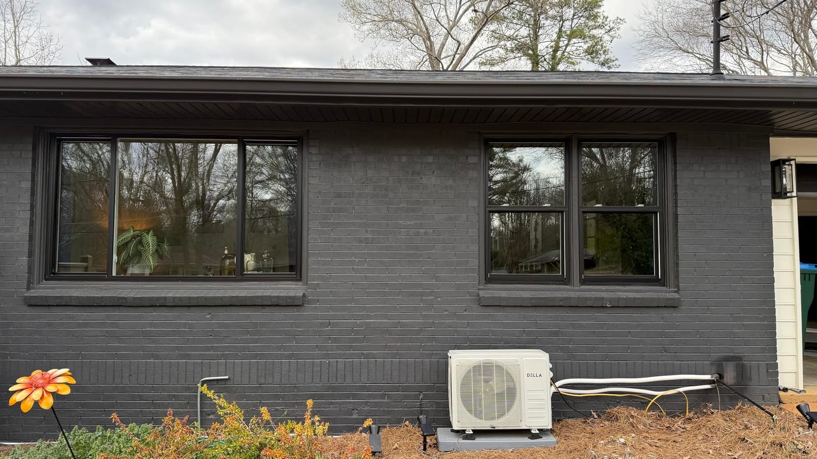 DELLA Vario Series 9000 BTU Mini Split Air Conditioner, Work with Alexa and Wifi, 20 SEER2, Energy Star, 0.75 Ton, Cools Up to 400 Sq.Ft, Ductless Inverter System, Heat Pump Pre-Charged, 16.4ft Kits customer photo 1