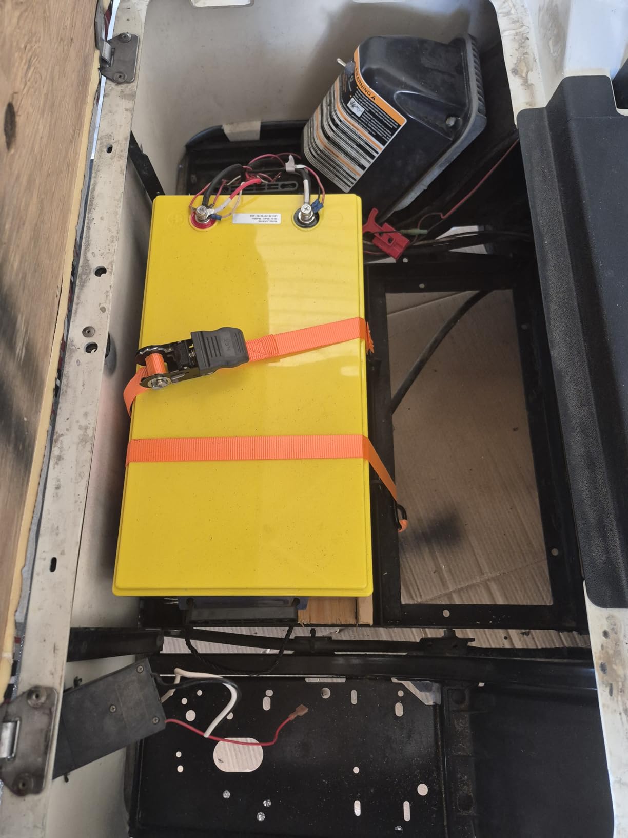 LOSSIGY 36V Lithium Golf Cart Battery, 36 Volt 100Ah LiFePO4 Battery with 25A Lithium Charger, Perfect for Golf Carts, Trolling Motors, Marine, Built in 200A BMS, Peak Current 1000A customer photo 2