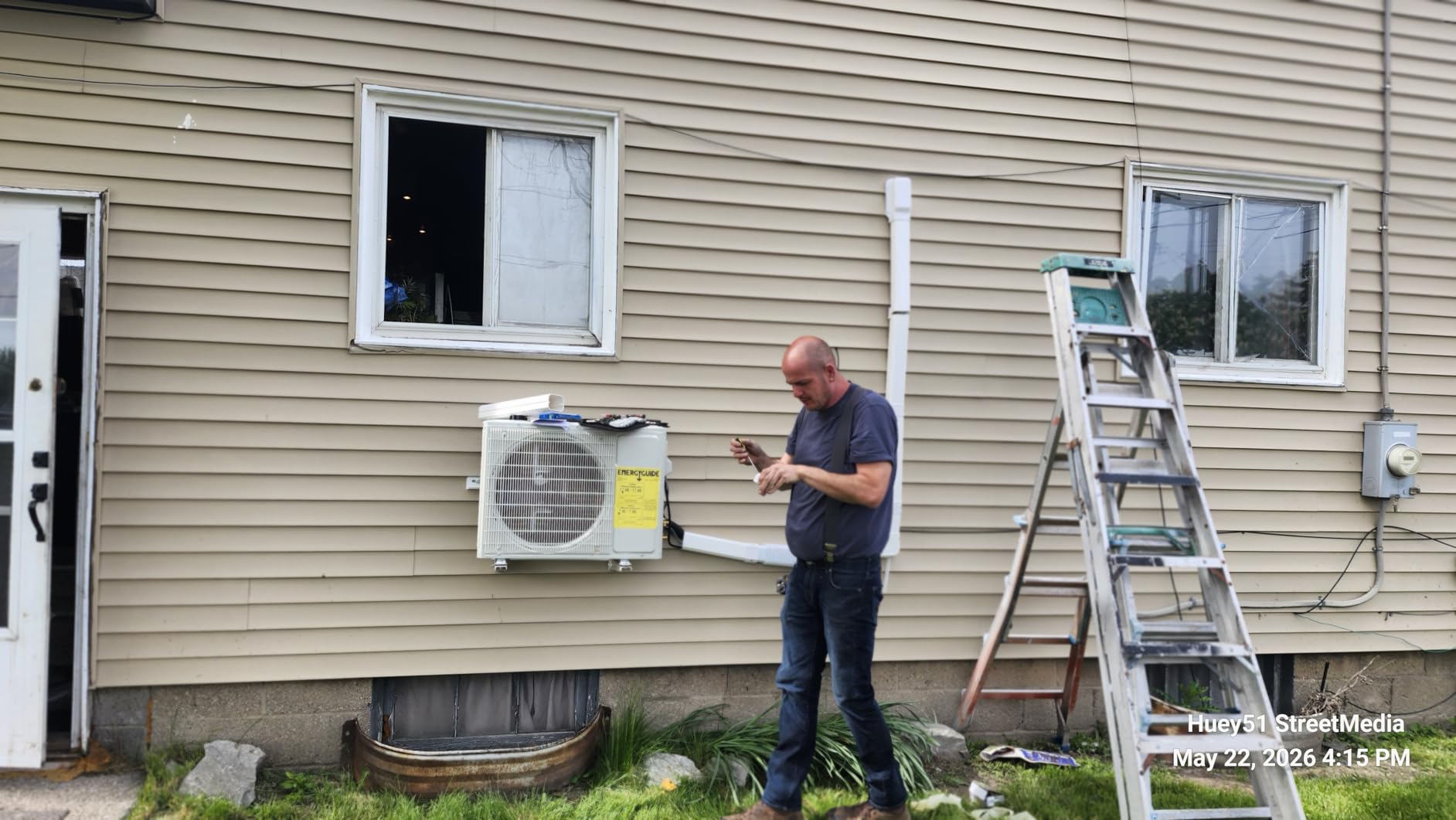 12000BTU Mini Split Air Conditioner& Heater, 17 SEER2 𝟏𝟏𝟓𝐕 Wall-Mounted AC Unit Cools Rooms up to 750 Sq. Ft, Energy Efficient Inverter AC with Heat Pump customer photo 1