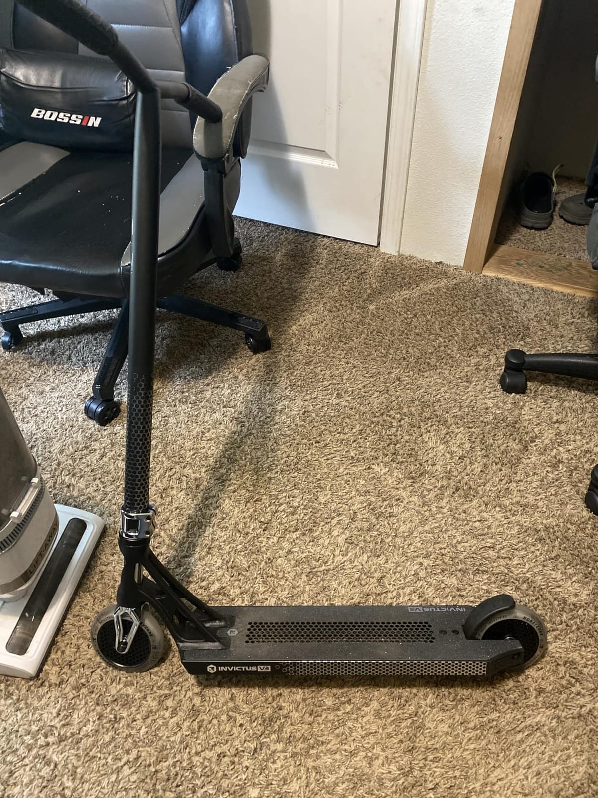 Root Industries Invictus Complete Pro Scooter - 120mm Honeycore Wheels, Chromolite Bars, HIC Compression & Cut-Out Deck customer photo 1