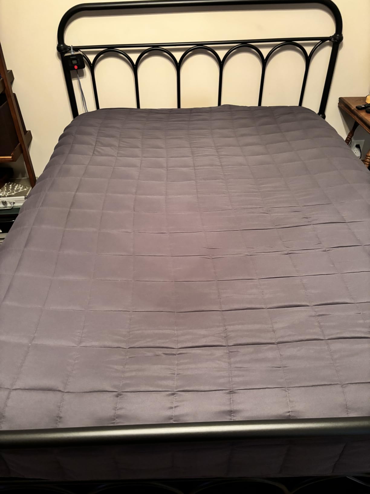 HomeSmart Weighted Cooling Blanket King Size 20 lbs, Soft Cooling Fabric customer photo 1