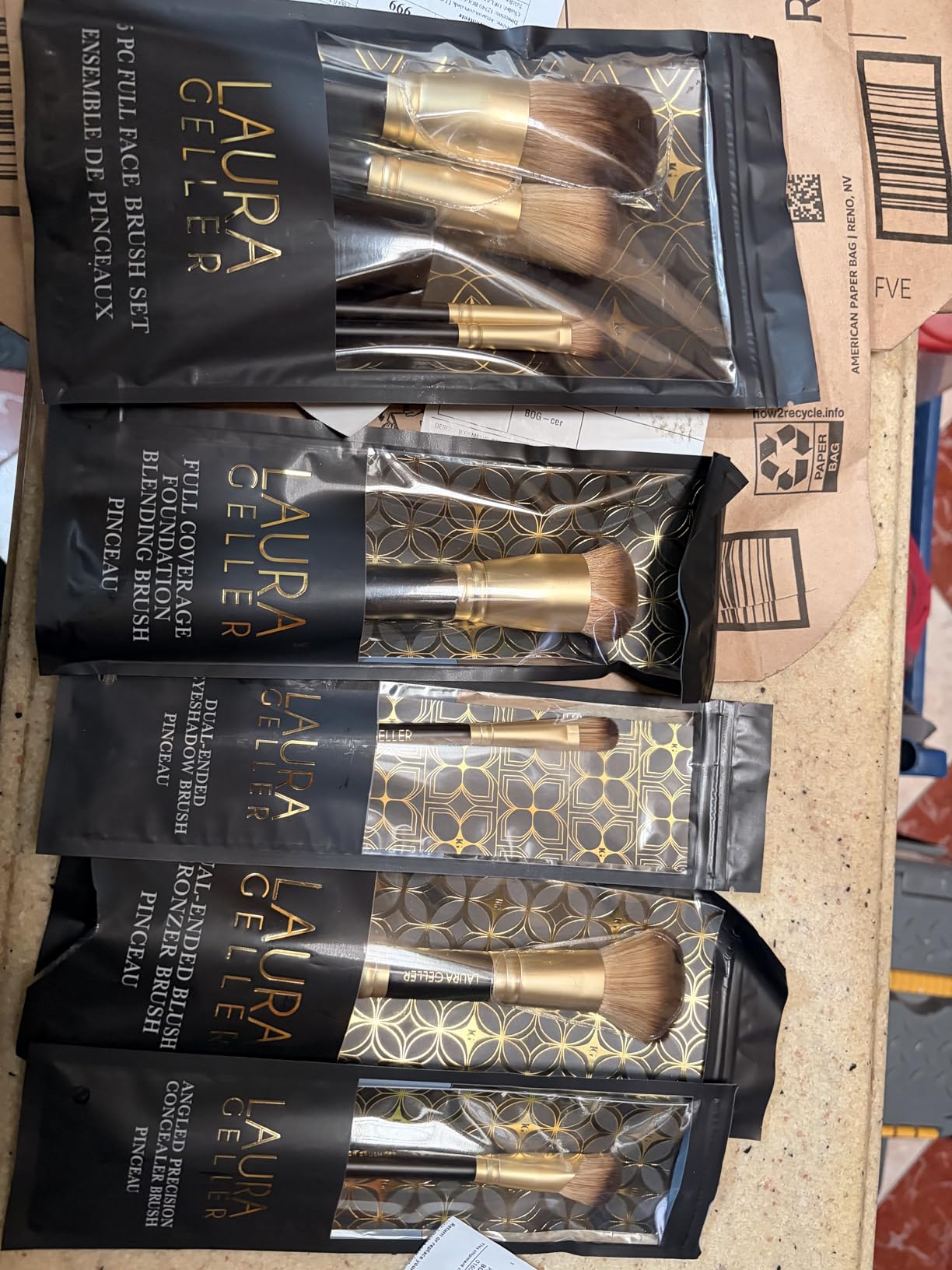 LAURA GELLER Makeup Brushes - Cruelty-Free - 05 Full Face Brush Set 5pc customer photo 2