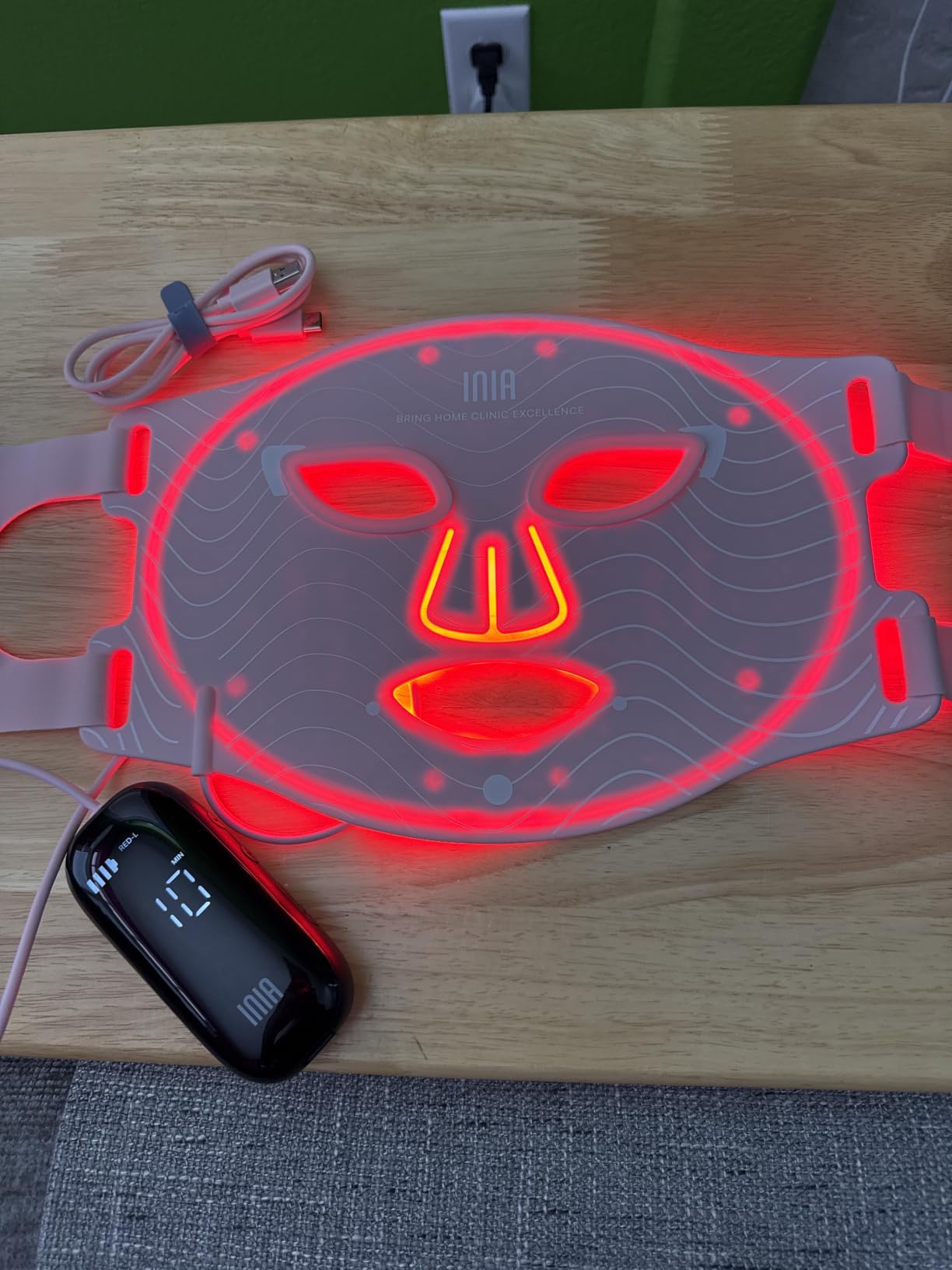 INIA Red Light Therapy Mask for Face, 850nm NIR, Red/Blue LED Light 4 Modes customer photo 1