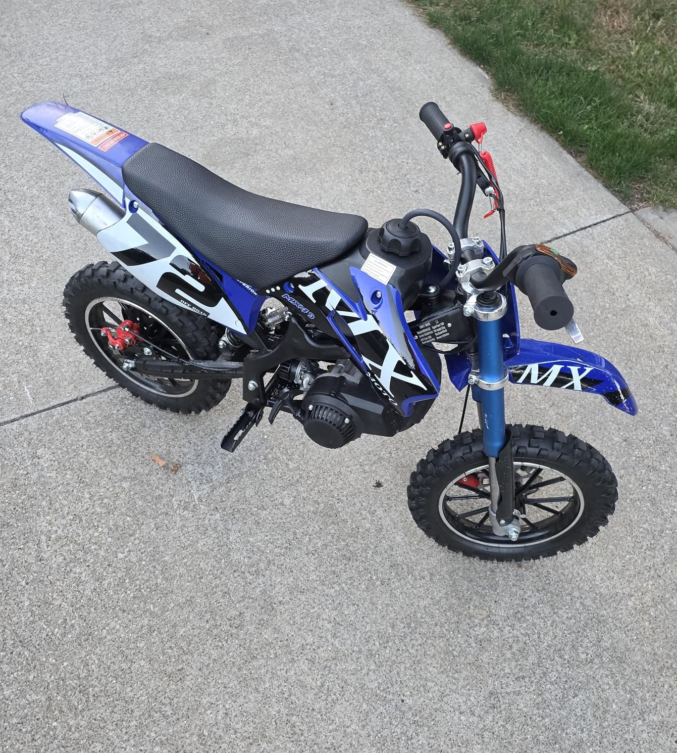 Gas Dirt Bikes for Kids, 50cc 2 Stroke Kids Dirt Bike, 49cc Dirt Bike Up to 24 MPH Pull Start, Pit Bike for Boys Girls, Gas Dirt Bike Dual Disc Brake Inverted Fork Off Road, Red customer photo 2
