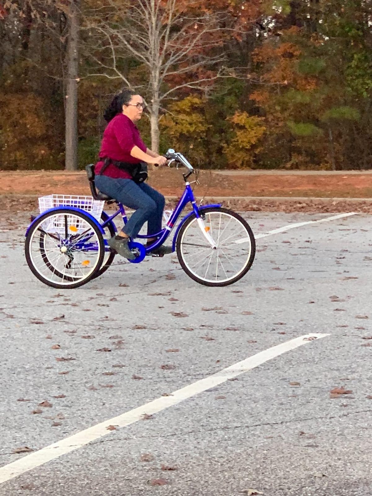 MOPHOTO Adult Tricycle, 3 Wheel Bike for Seniors Beginners, 20/24/26 Inch | 7 Speed, Low Step-Through, Large Rear Basket, 350 lbs Capacity customer photo 2