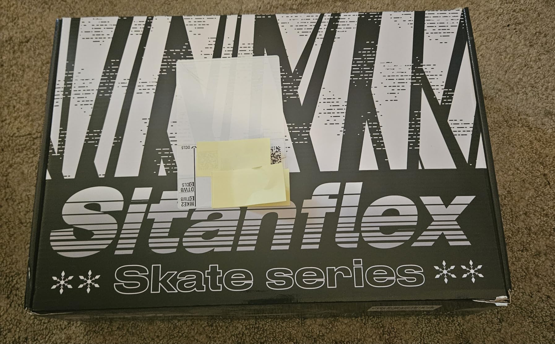 Adjustable Ice Skates for Kids Girls Boys, Kids Ice Hockey Skates for Beginners Ages 4-12 customer photo 1