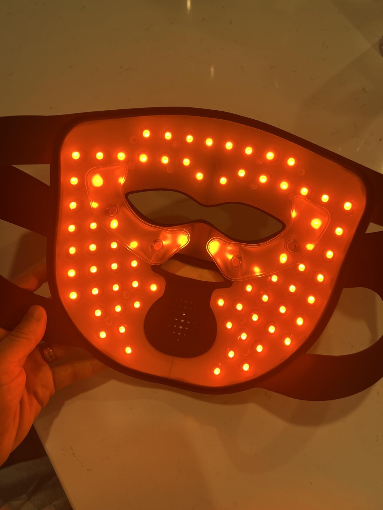 INIA GLOW 4D Wireless Red Light Therapy Mask for Face, Dual NIR, 320 LEDs | 4D Contour-Fit, Under-Eye Cooling, 4 Modes, Cordless & Rechargeable, Home & Travel Use customer photo 2