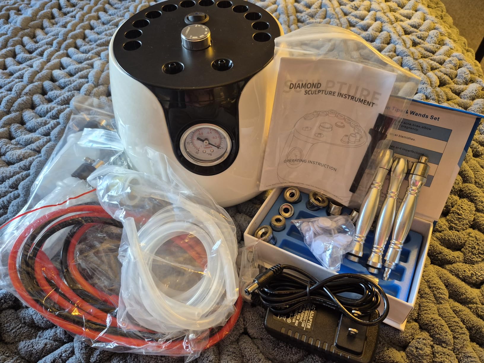 UNOISETION 3-in-1 Microdermabrasion Machine for Estheticians, Salon Diamond | Peeling + Blackhead Vacuum + Mist Spray, 9 Diamond Tips, 3 Replaceable Tubes, Quiet, Professional Spa Facial Exfoliation Kit customer photo 2