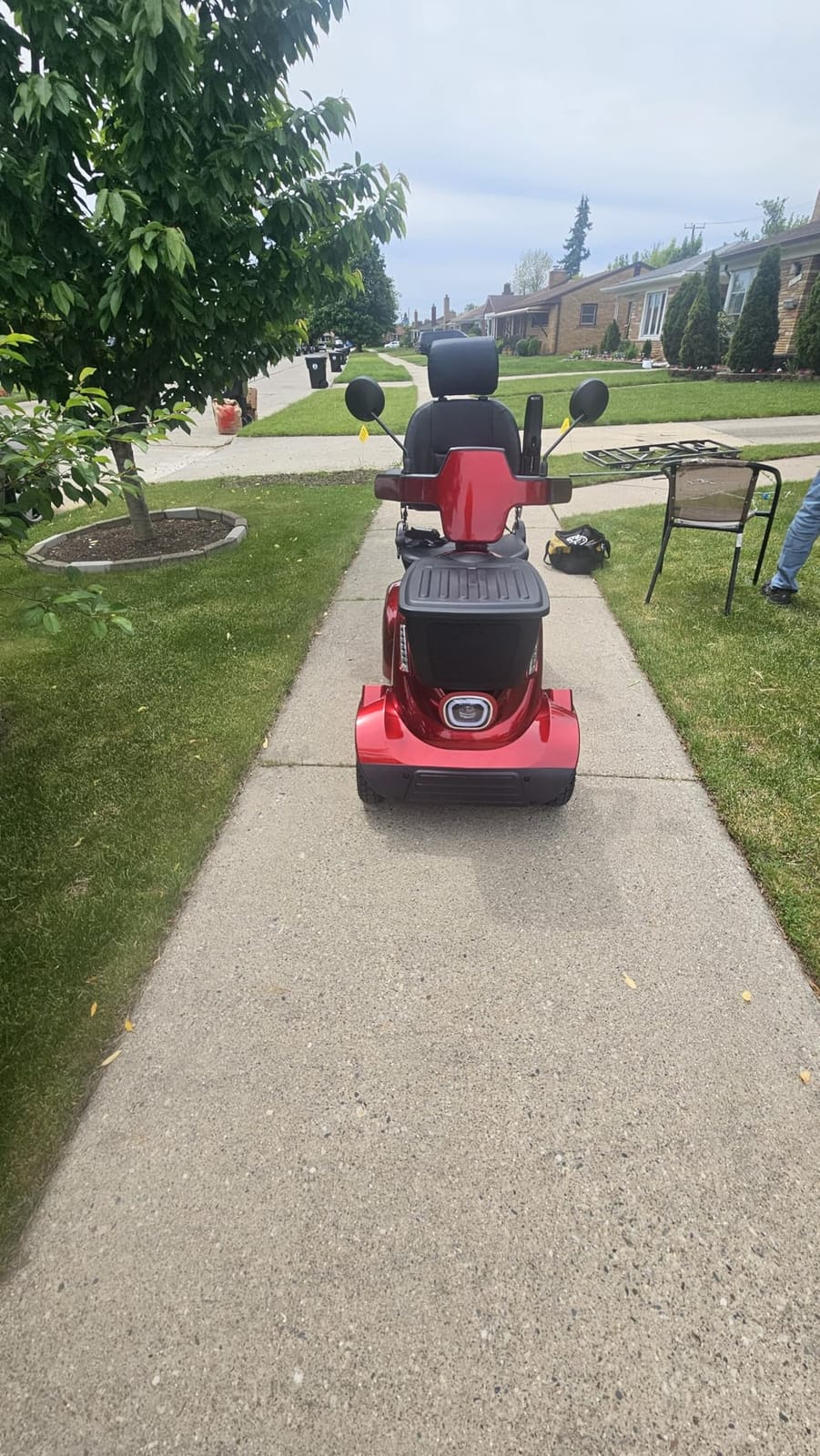 Ecomobi 32 Miles Heavy-Duty 1000W MobilityScooter for Seniors & Adults | 500LBS Load, 15MPH, Bluetooth Speaker & GPS tracker, Full Suspension, USB Charging & Dual Baskets, 20 Degree Climbing customer photo 2
