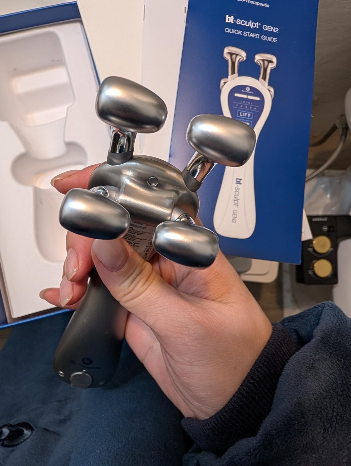 bt-Sculpt GEN2, Microcurrent Facial Lifting, Sculpting, and Firming with Proprietary Kinesthetic Lifting for Home use (Brushed Alloy) customer photo 2