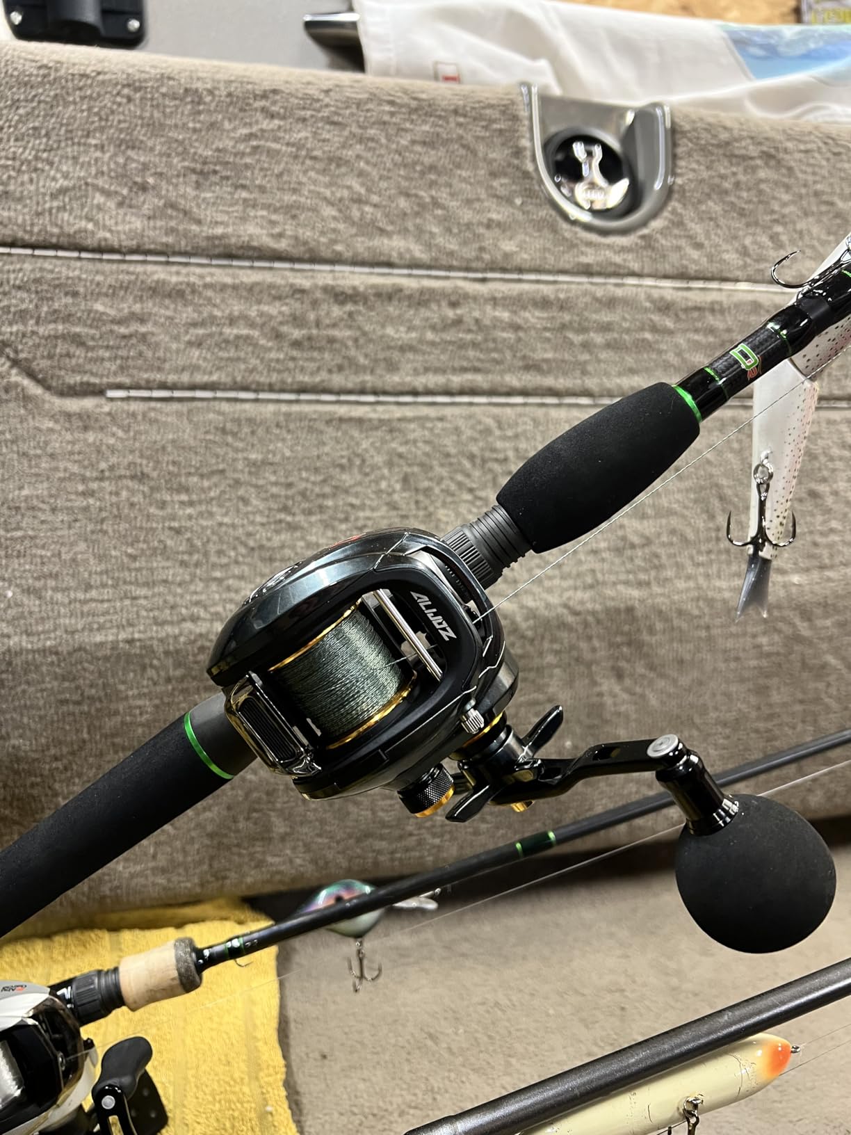 Piscifun Alinox 300 Baitcasting Reel, 33LB Drag, Aluminum Frame | Freshwater saltwater, 6.6/8.1 ratios, smooth casting, low-profile body customer photo 2
