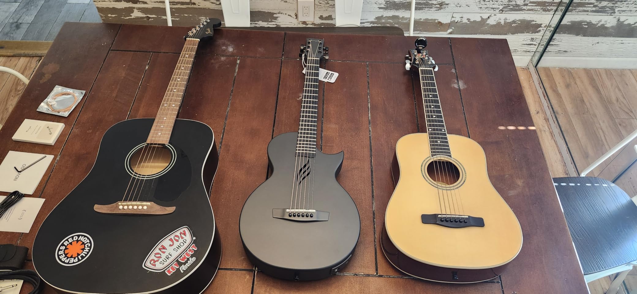 Enya NOVA GO SP1 Carbon Fiber 35-Inch Smart Acoustic-Electric Travel Guitar customer photo 1