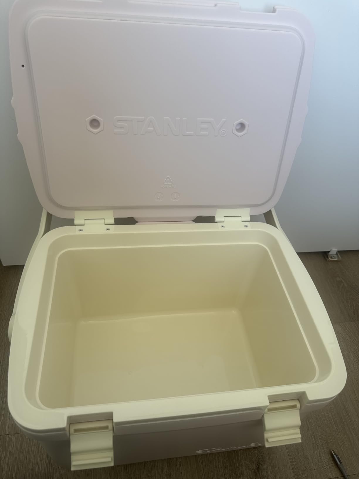 Stanley Adventure Outdoor Cooler 16 qt | Heavy Duty Outdoor Camping Cooler with Easy Carry Top Handle | BPA-Free | Black customer photo 2