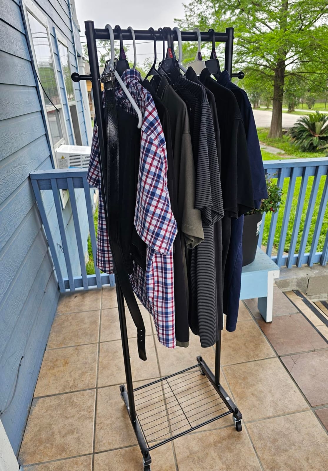 SLEEPING LAMB Small Clothes Racks for Hanging Clothes, Rolling Clothing Rack with Shelves, 60