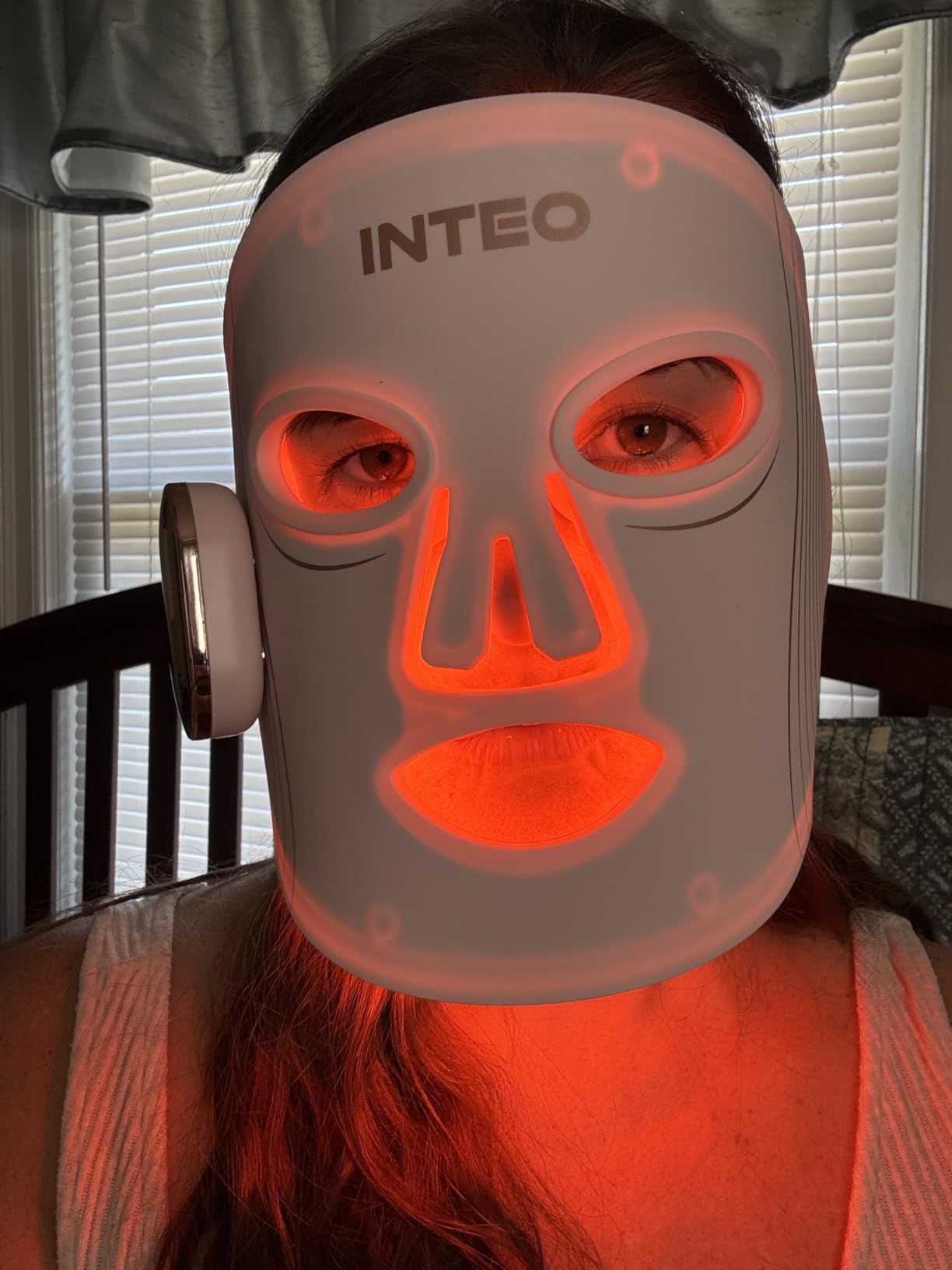 Red Light Therapy Mask for Face & Neck, 850nm NIR & 660nm Red LED, 4 Modes | 680 LEDs, 2000mAh Cordless LED Face Mask, Timer, Full Face Coverage, Skincare at Home & Travel customer photo 2