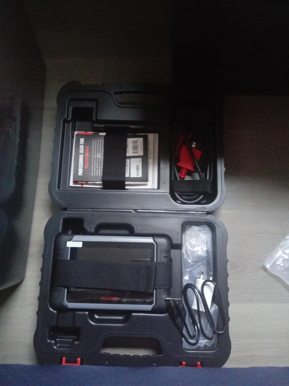 Autel Obd2 Scanner Diagnostic Tool MaxiCOM MK808Z: 2026 Bidirectional Scan Tool, 28+ Service, Active Tests Scanner for Car, All System OBD2 Diagnostics Car Scanner for DIY, Mechanic and Small Shops customer photo 2