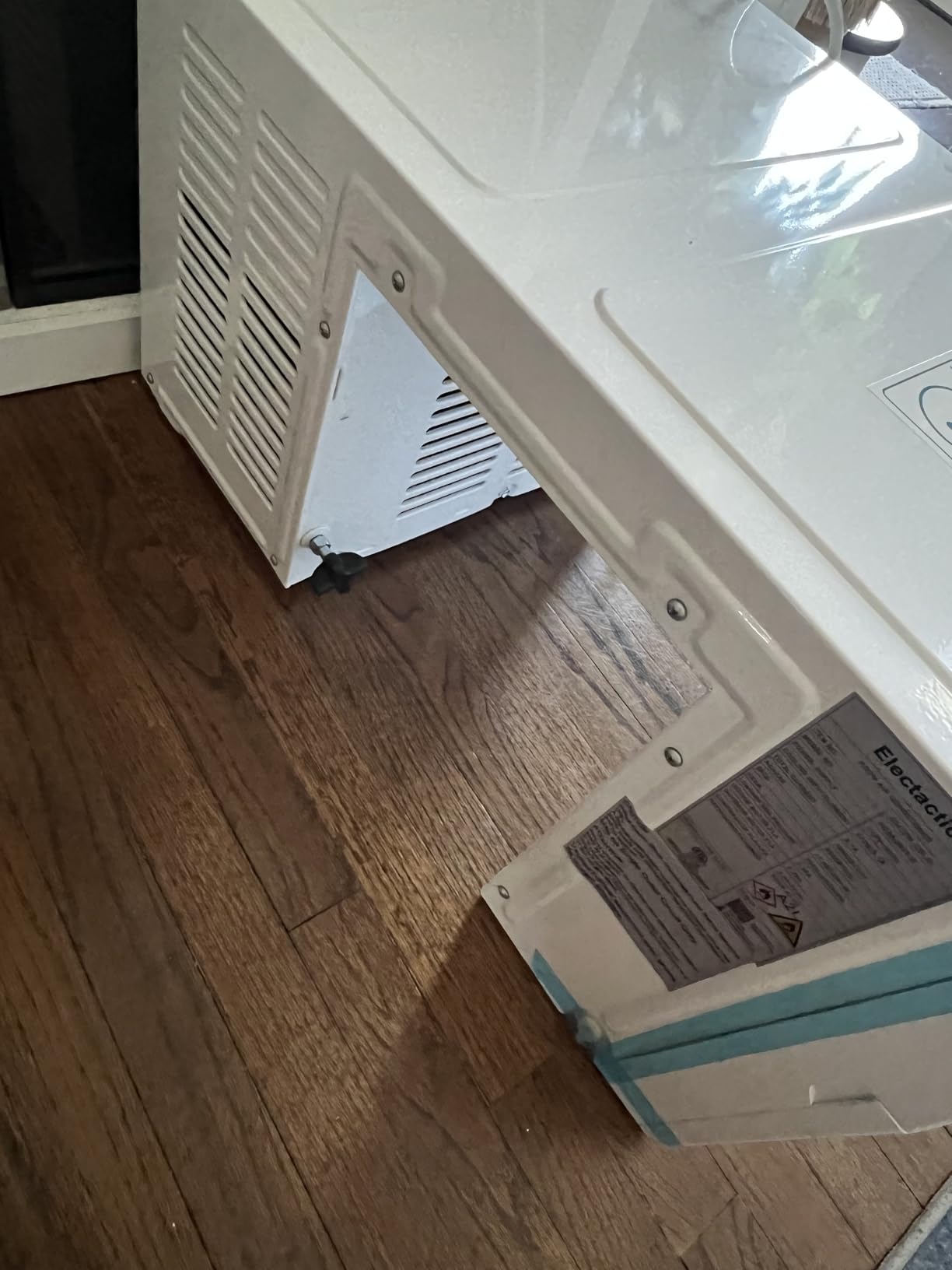 U-Shaped Window Air Conditioner, 10,000 BTU Window AC Unit Cools Up to 450 Sq. Ft for Bedroom/Living Room, Saddle AC Unit with Full Window View, Quiet & Energy Saving, Installation Kit Included customer photo 1