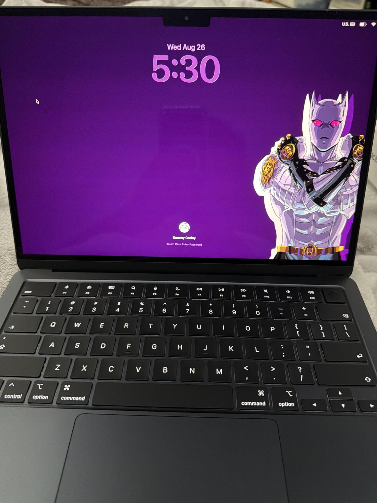 Apple 2026 MacBook Air 13-inch Laptop with M5 chip: Built for AI, 13.6-inch Liquid Retina Display, 16GB Unified Memory, 512GB SSD, 12MP Center Stage Camera, Touch ID, Wi-Fi 7; Midnight customer photo 2