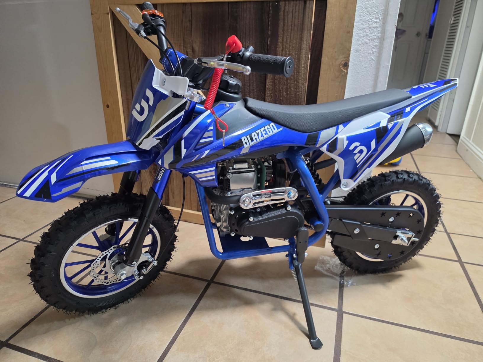 50cc 4-Stroke Kids Dirt Bike, Gas Dirt Bike for Kids 8-14 | 25MPH & 18.8 mils, 132 LBS Load, easy pull start, No oil mix, Front & rear dual disc brakes, 2.5-10